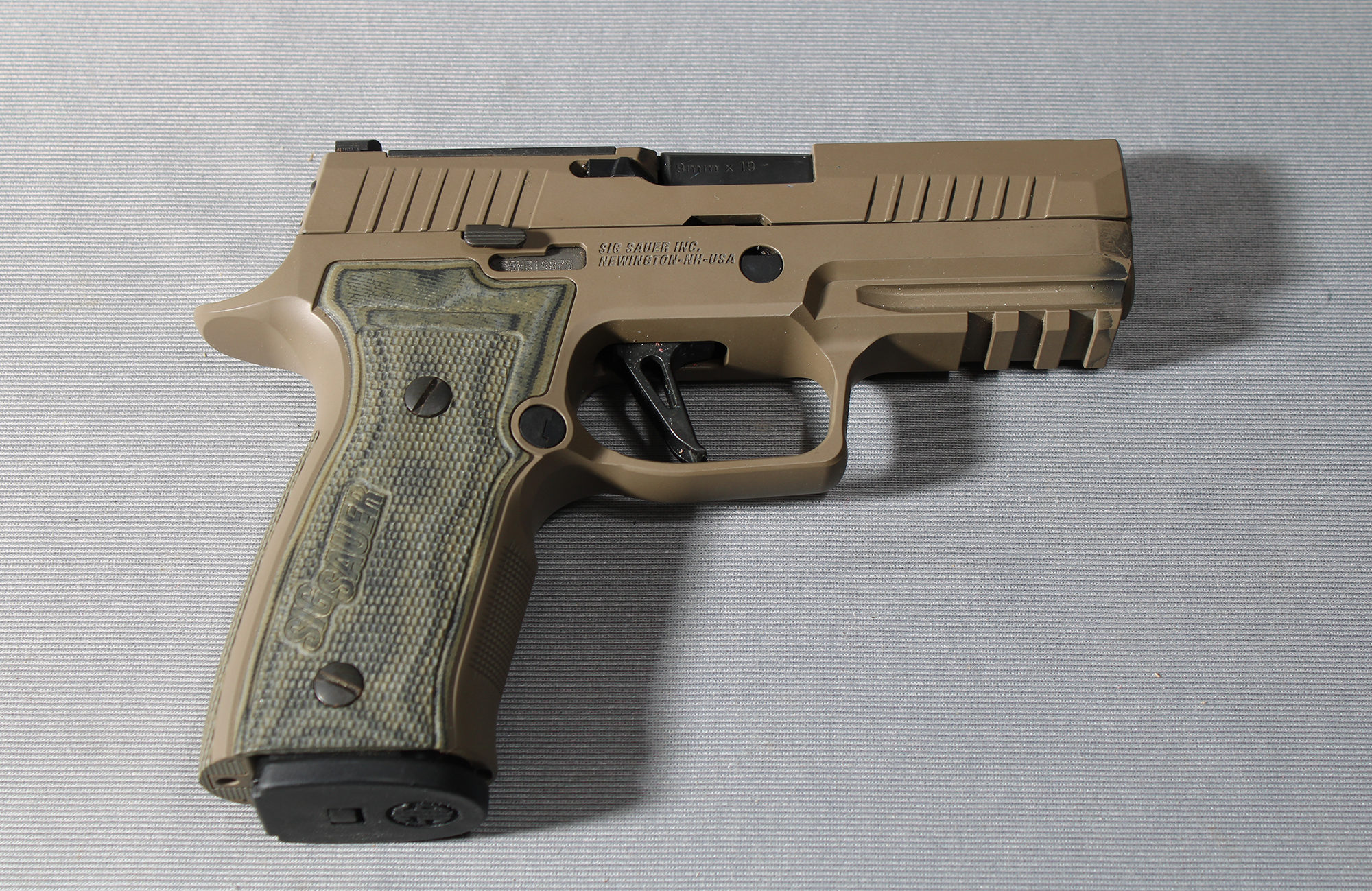 Sig Sauer ~ P320 AXG Scorpion ~ 9mm - Bass Pro Shops