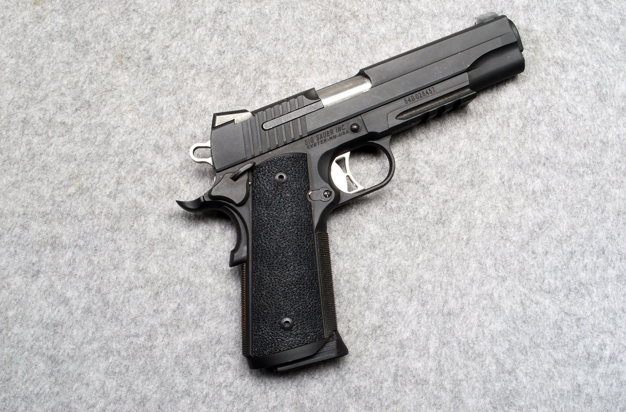 SIG Sauer ~ 1911R-45 TACOPS ~ .45 Auto - Sig Sauer