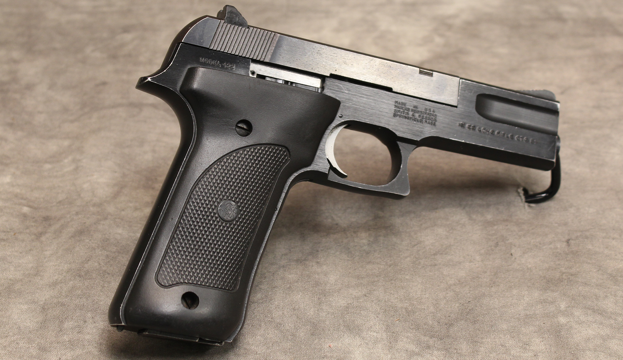 Smith & Wesson ~ Model 422 ~ .22 Long Rifle - Bass Pro Shops