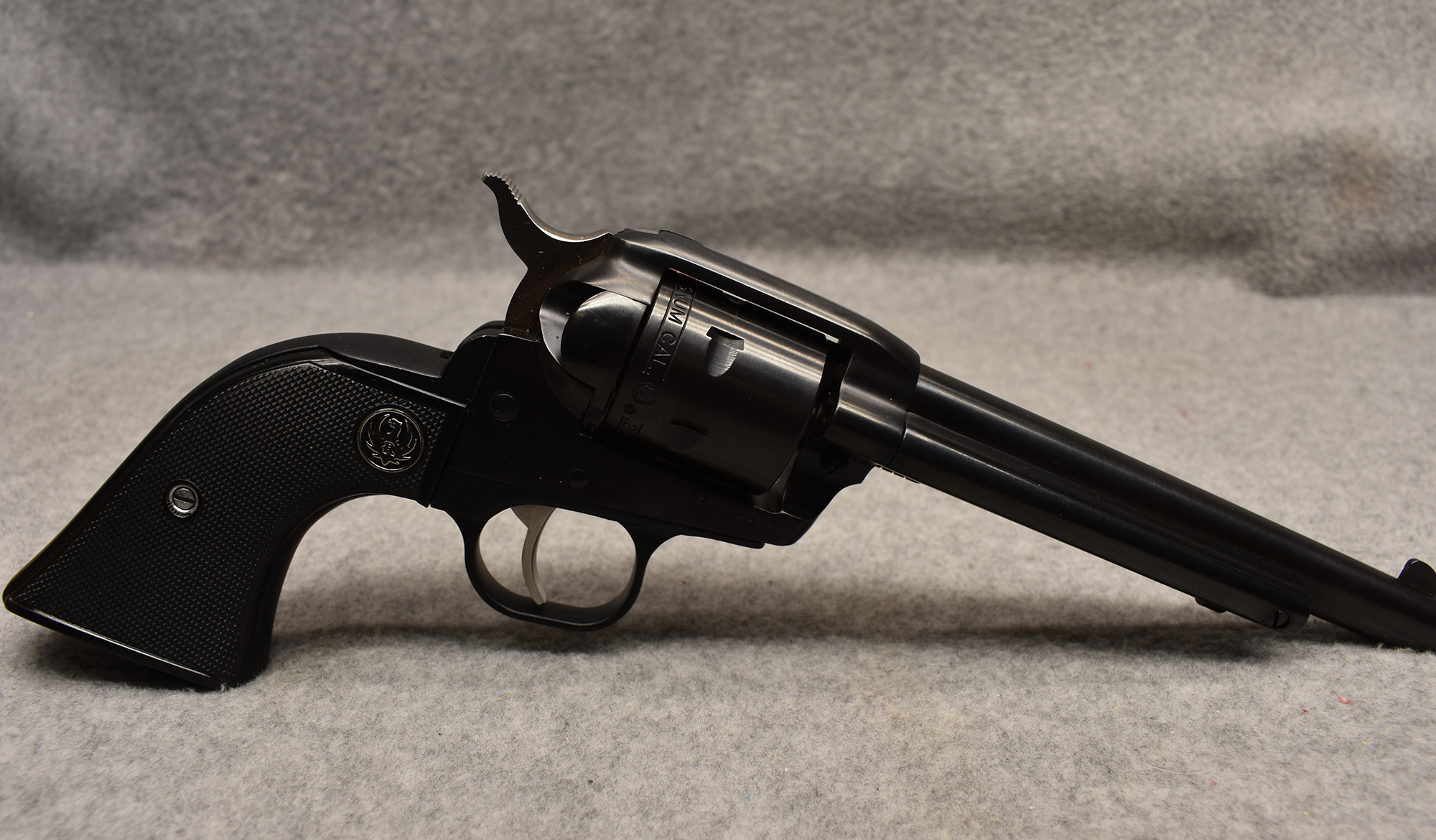 ++RUGER NEW MODEL SINGLE-SIX .22 - Ruger