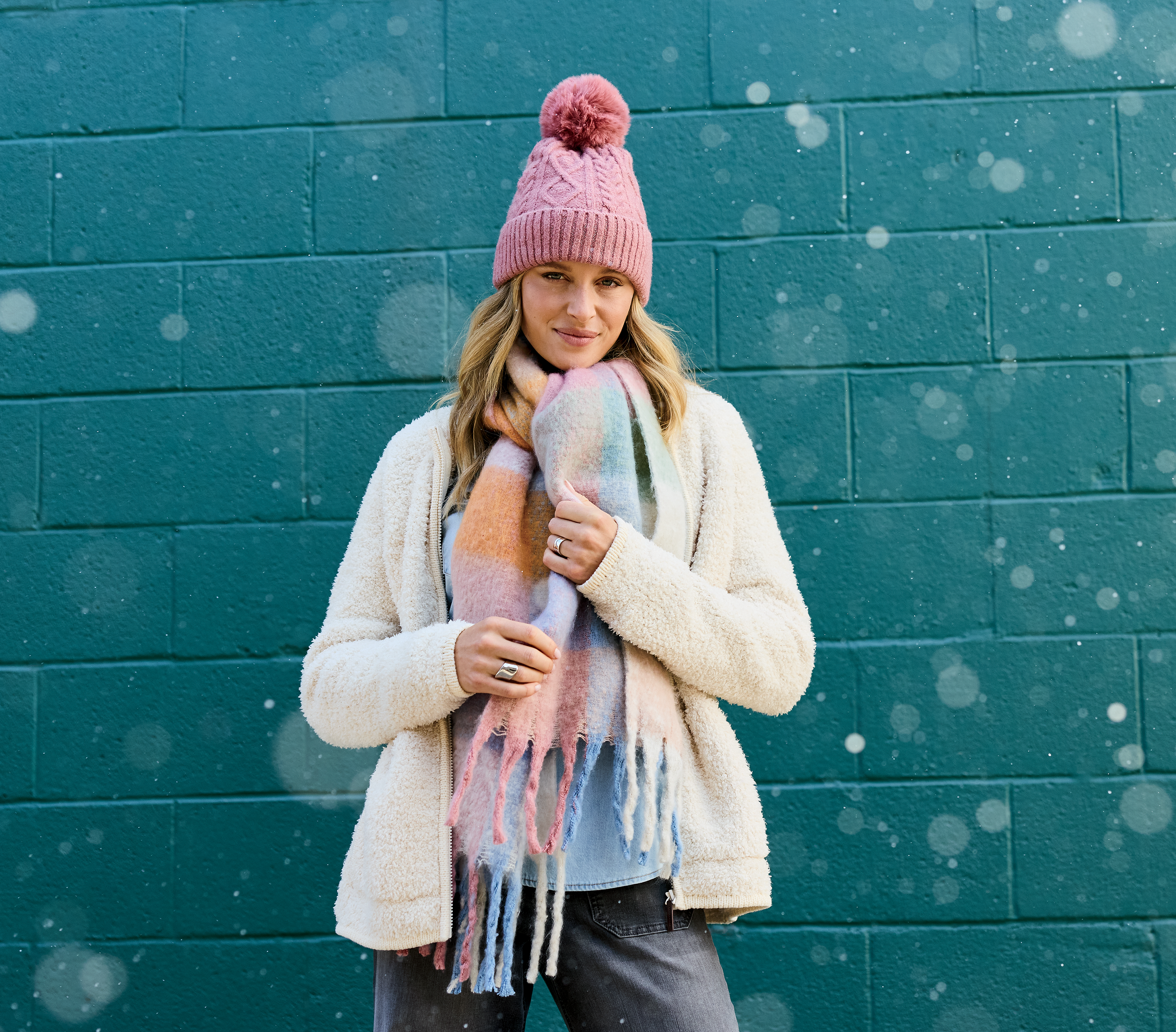 Image of Natural Reflections Fringe Scarf and Beanie for Ladies - Light Pink