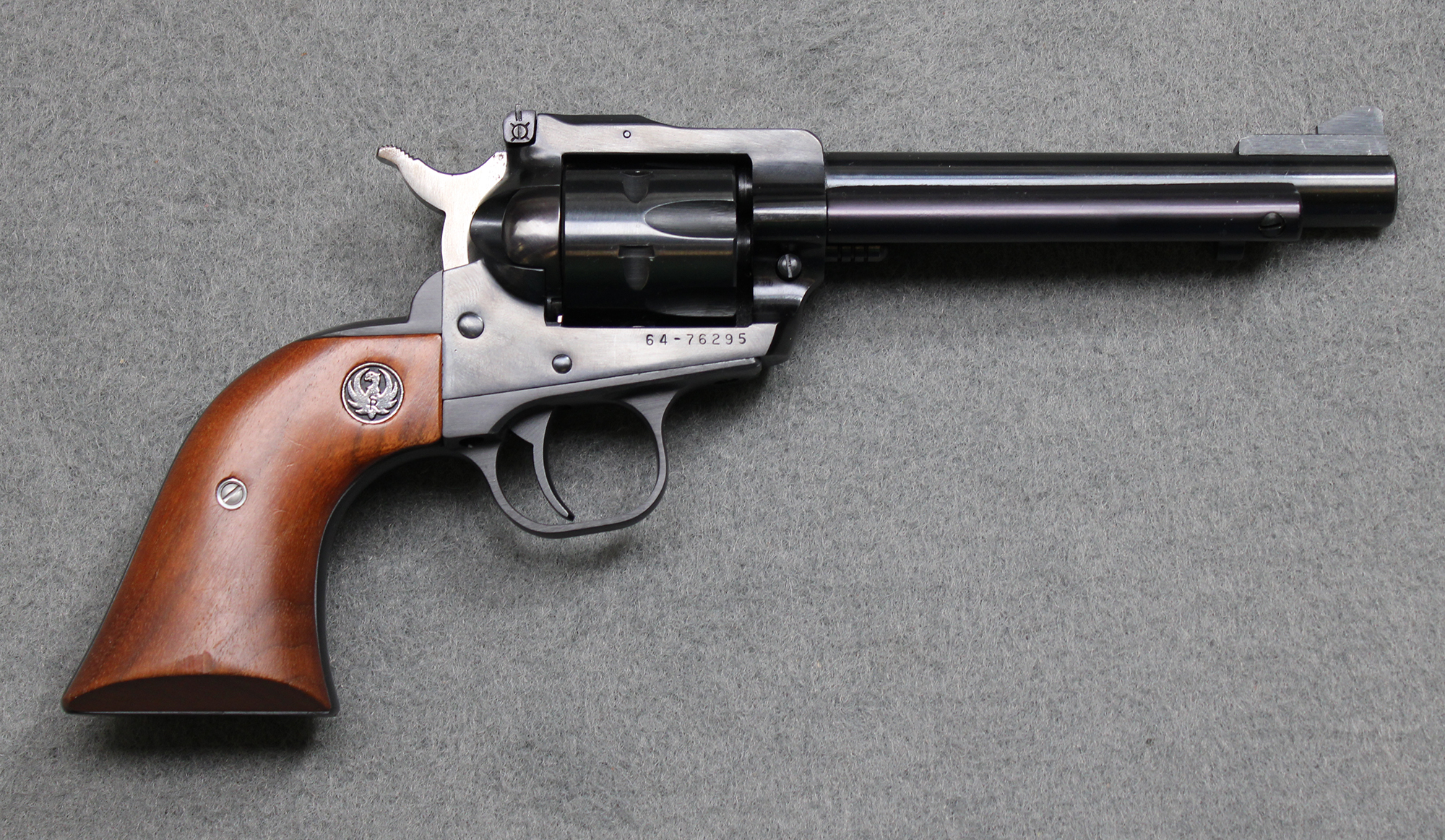 ++RUGER NEW MODEL SINGLE SIX .22 - Ruger
