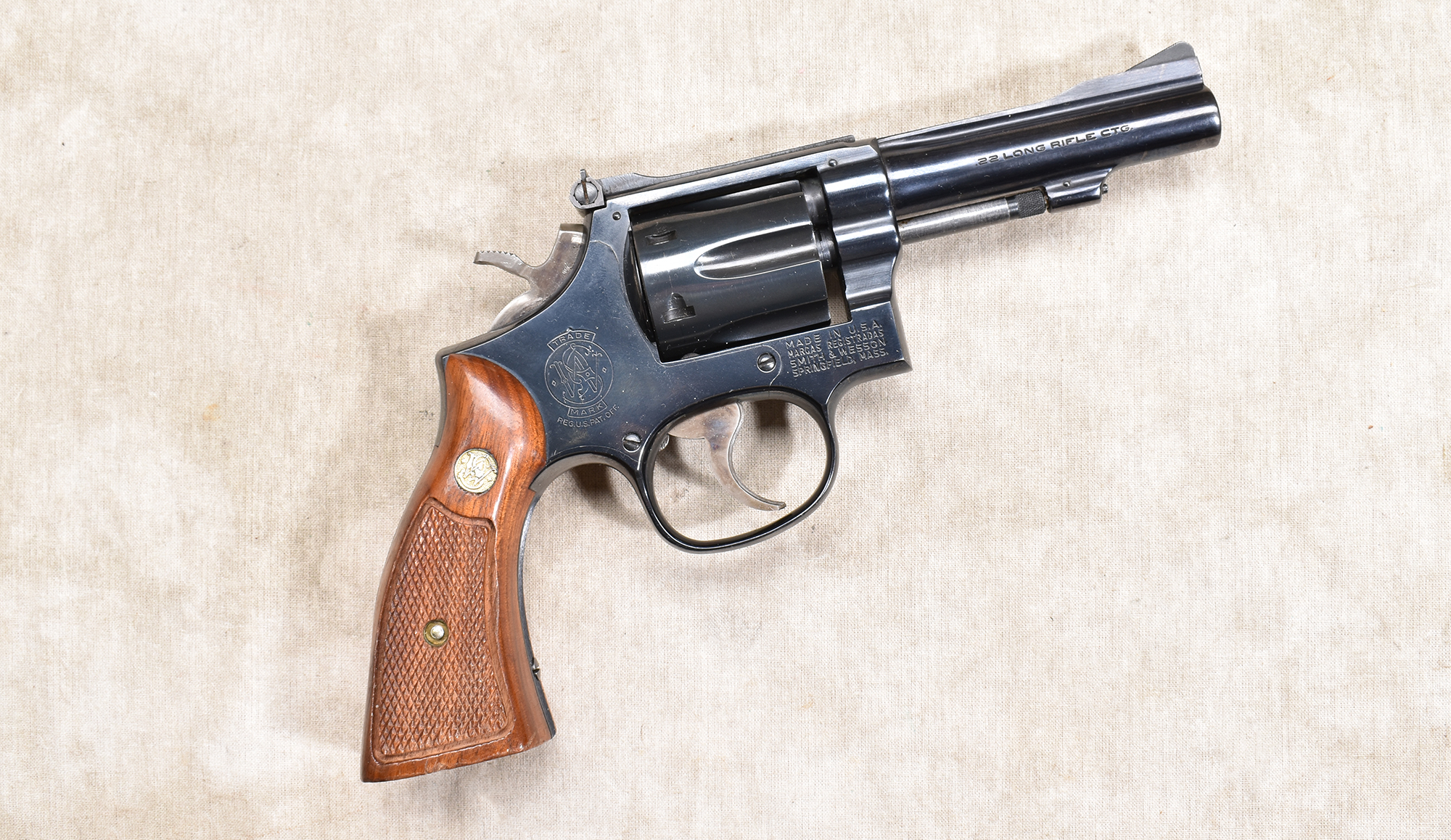 Image of SMITH & WESSON ~ 18-3 ~ .38 S&W SPCL