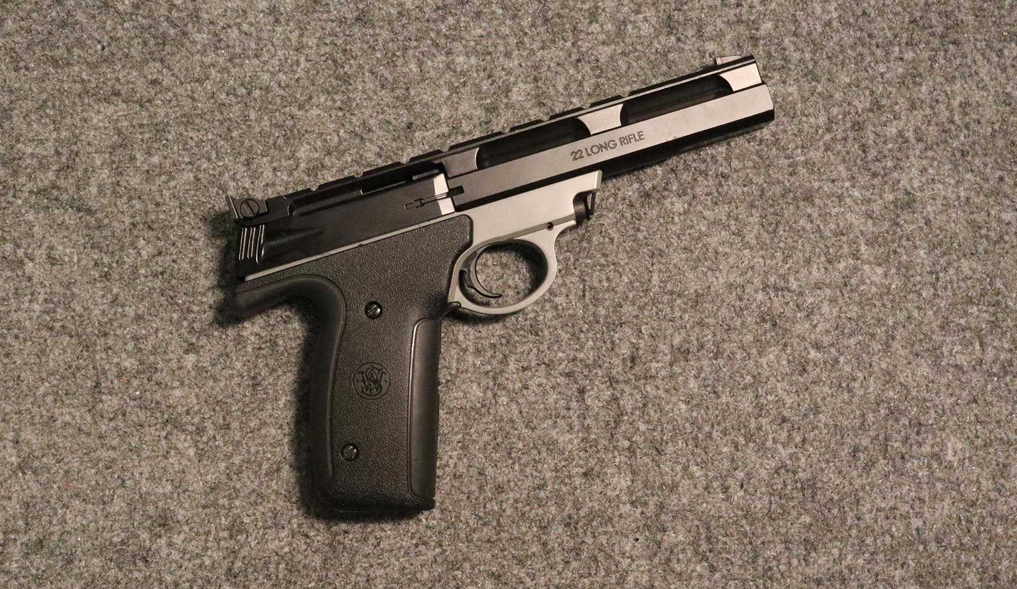 Image of Smith & Wesson ~ 22A-1 ~ .22 Long Rifle