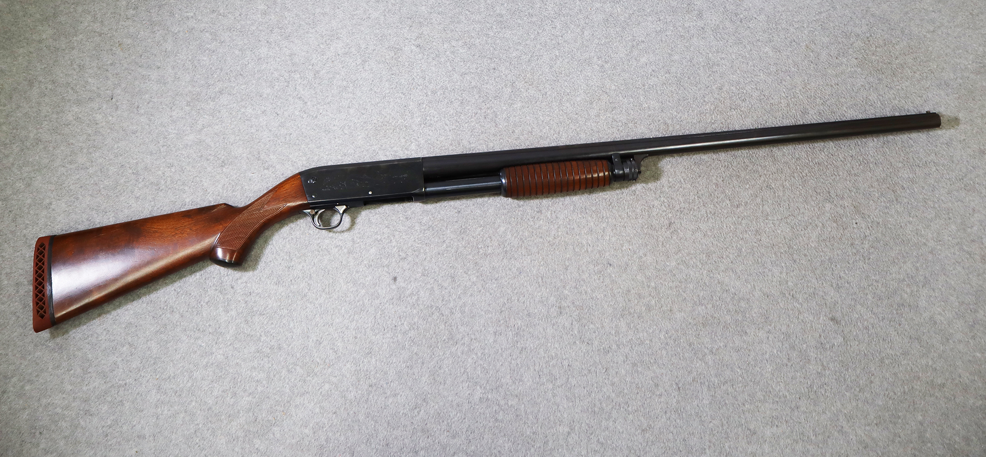 Ithaca ~ Model 37R ~ 12 Gauge