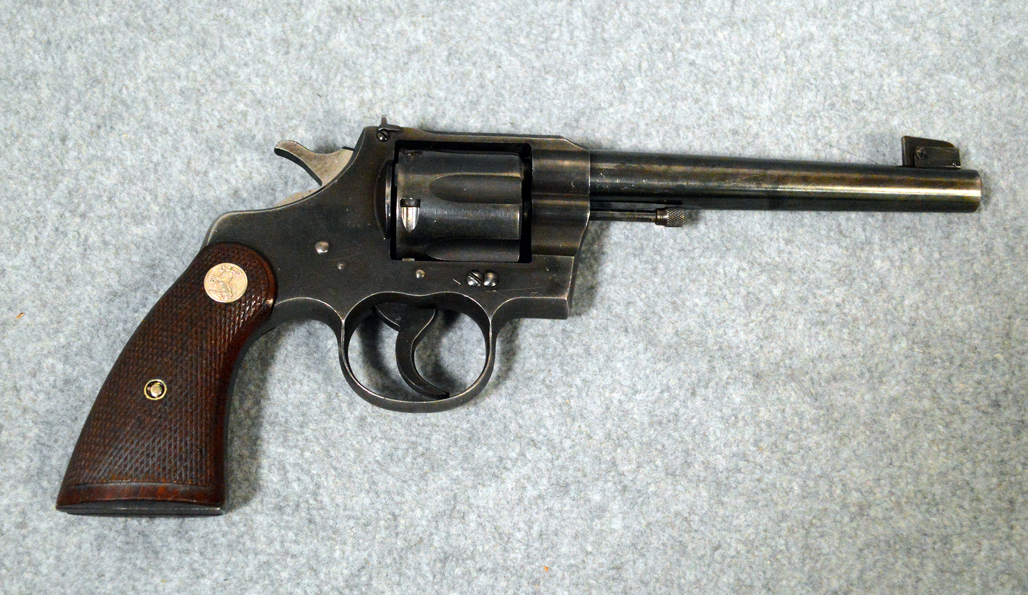 Colt's Mfg Co. ~ Officer's Model ~ .38 Spec - Bass Pro Shops
