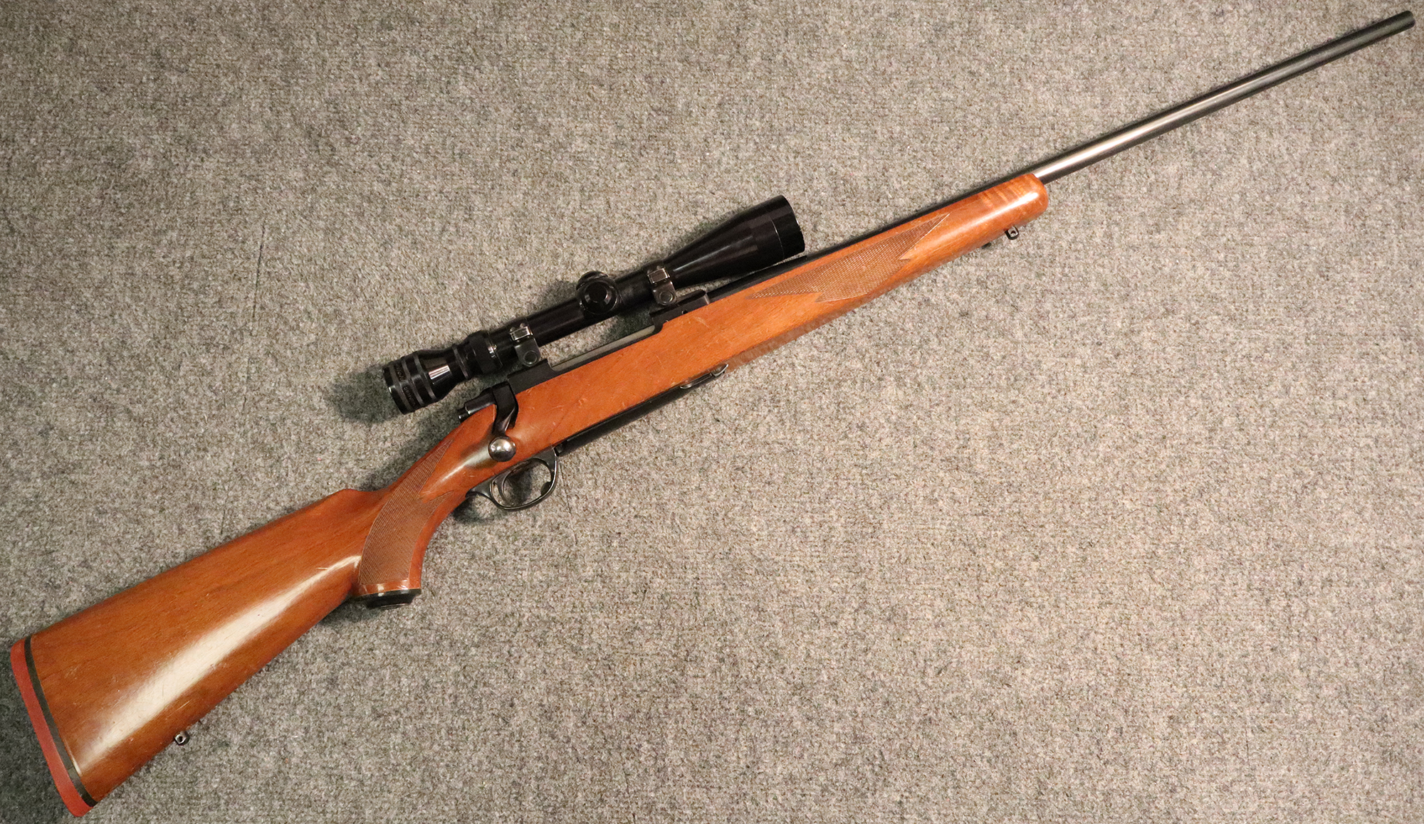 ++RUGER M77 7MM REMINGTON MAGNUM - Ruger