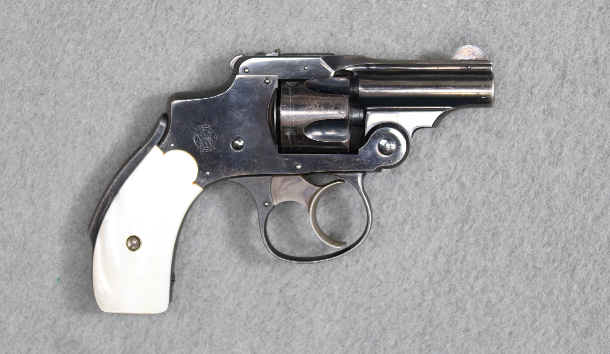 Image of Smith & Wesson ~ .32 Safety Hammerless First Model ~ .32 S&W