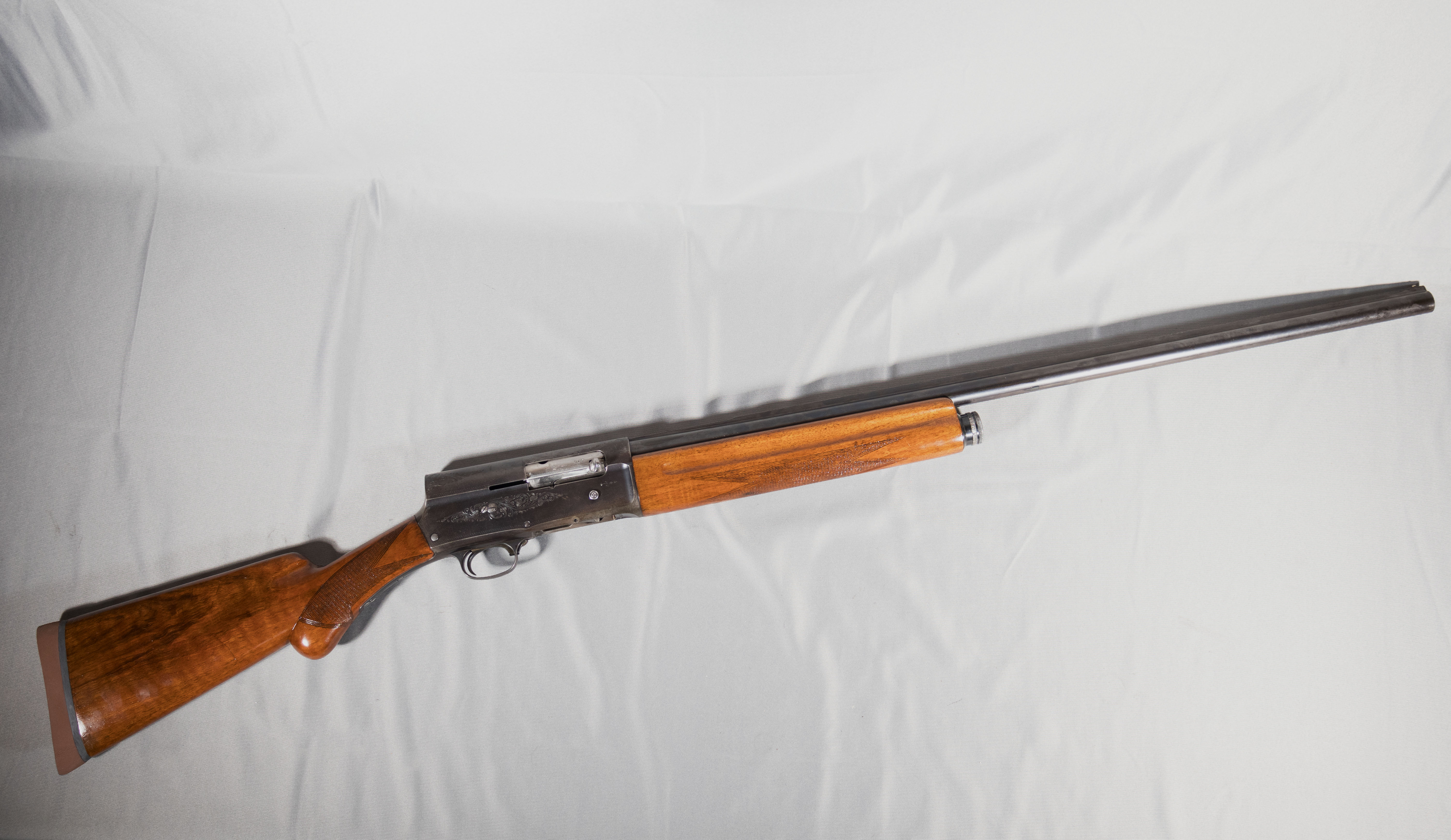Image of Browning ~ Auto-5 Light Twelve ~ 12 Gauge