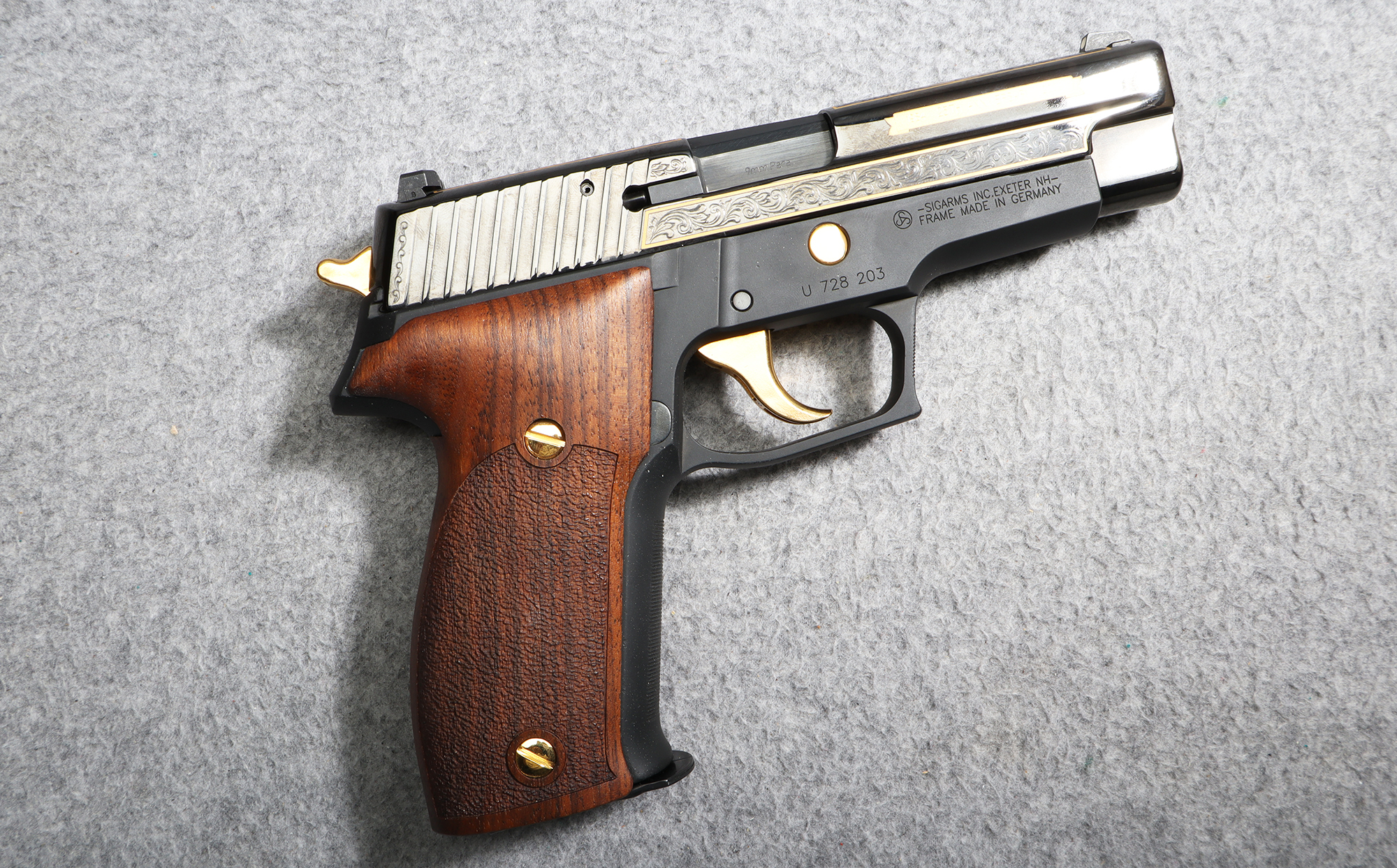 SIG Sauer ~ P226 25th Anniversary 2009 ~ 9MM Luger - Bass Pro Shops