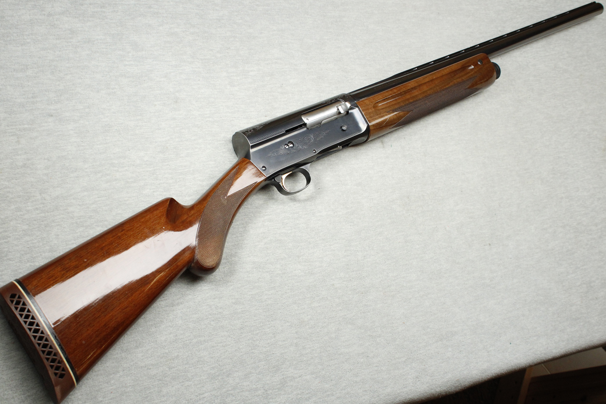 ++BROWNING AUTO-5 12 GAUGE - Browning