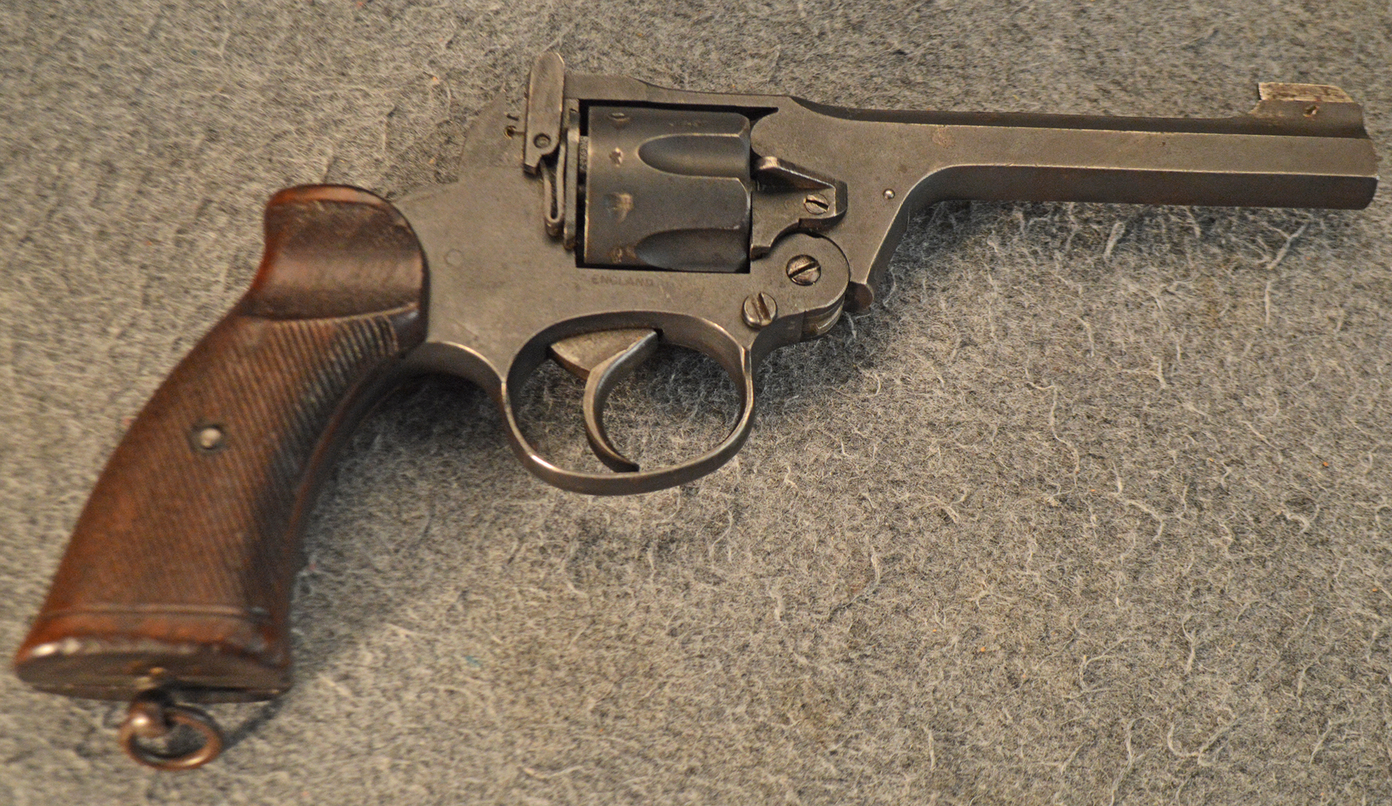 ENFIELD ~ NO.2 ~ .38 CAL - Bass Pro Shops