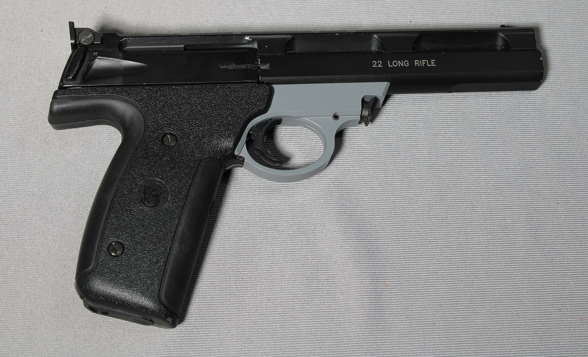 Image of Smith & Wesson ~ 22A-1 ~ .22 LR