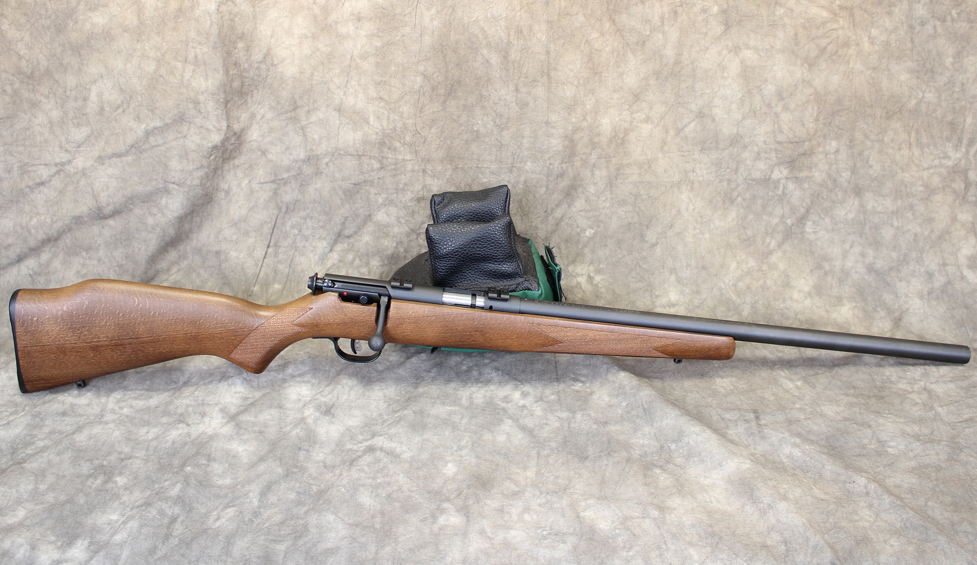 ++SAVAGE 93R17 .17 HMR - Savage Arms