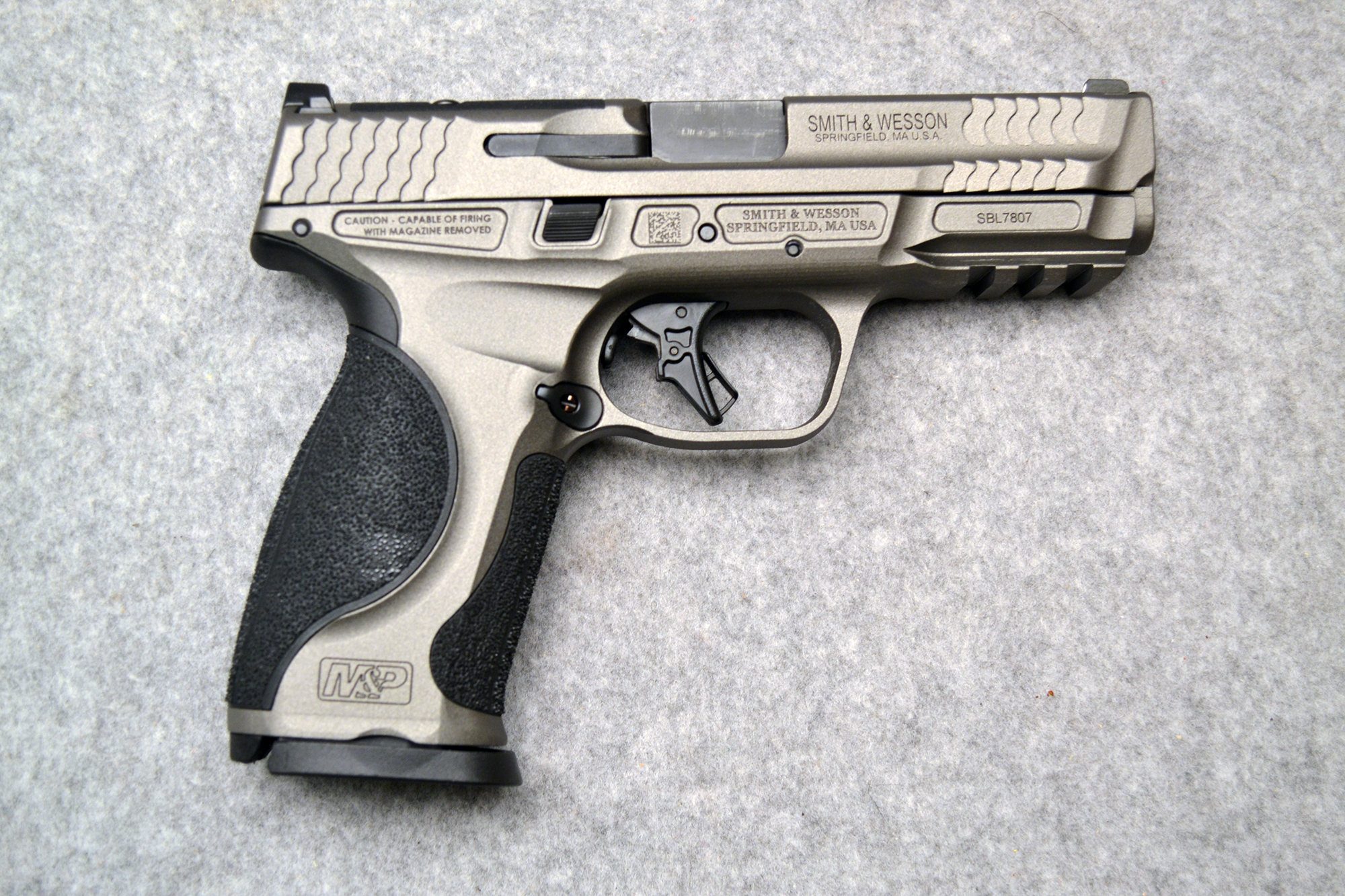 Image of Smith & Wesson ~ M&P 9 M2.0 Full-Size Optics-Ready Semi-Auto Pistol ~ 9mm Luger