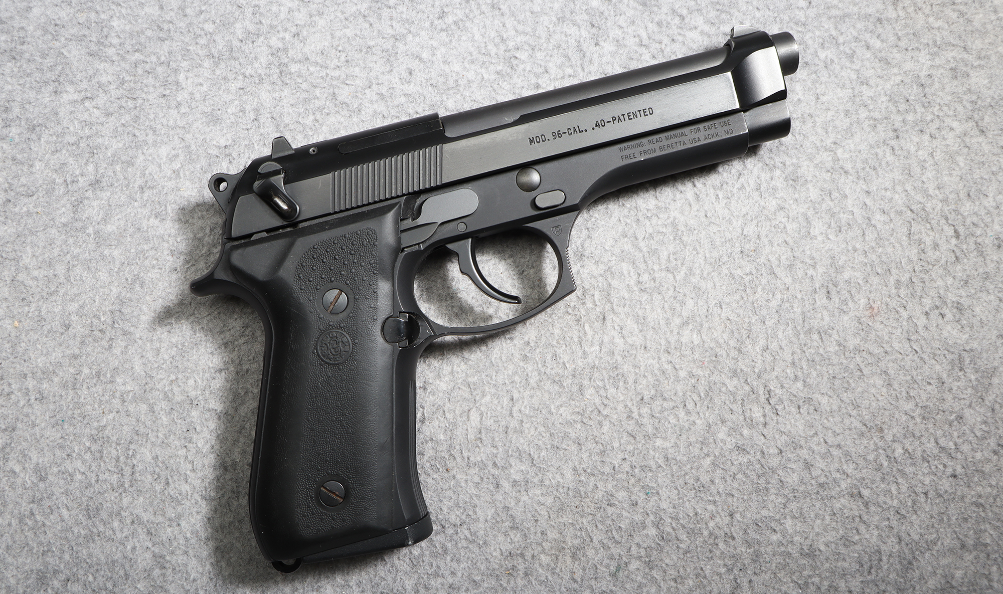 Beretta ~ 96 ~ .40 S&W - Bass Pro Shops