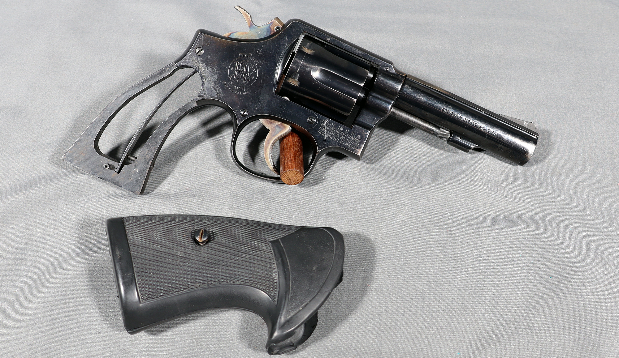 Image of Smith & Wesson ~ 10-5 ~ .38 S&W