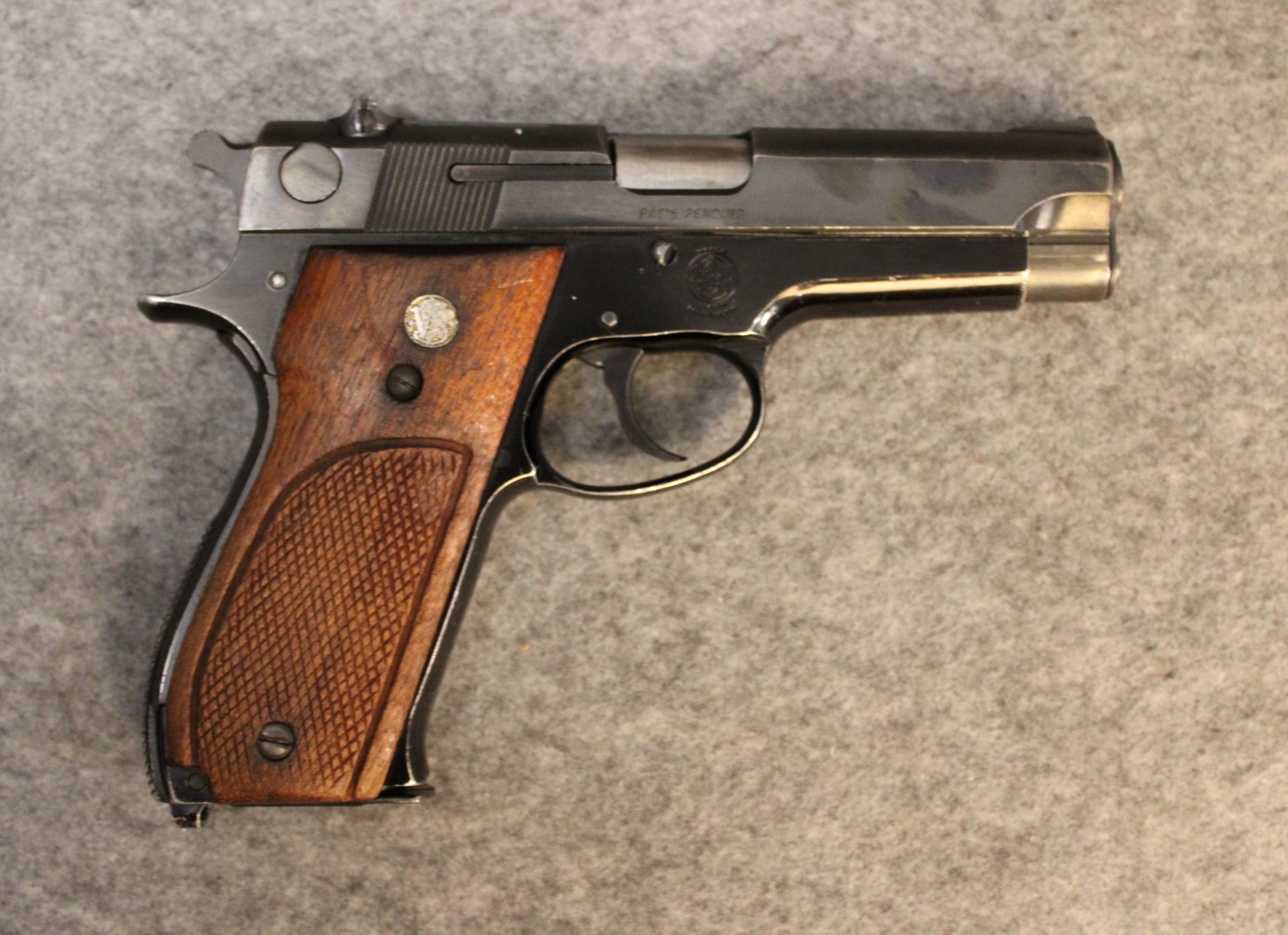 Image of Smith & Wesson ~ 39-2 ~ 9mm Luger