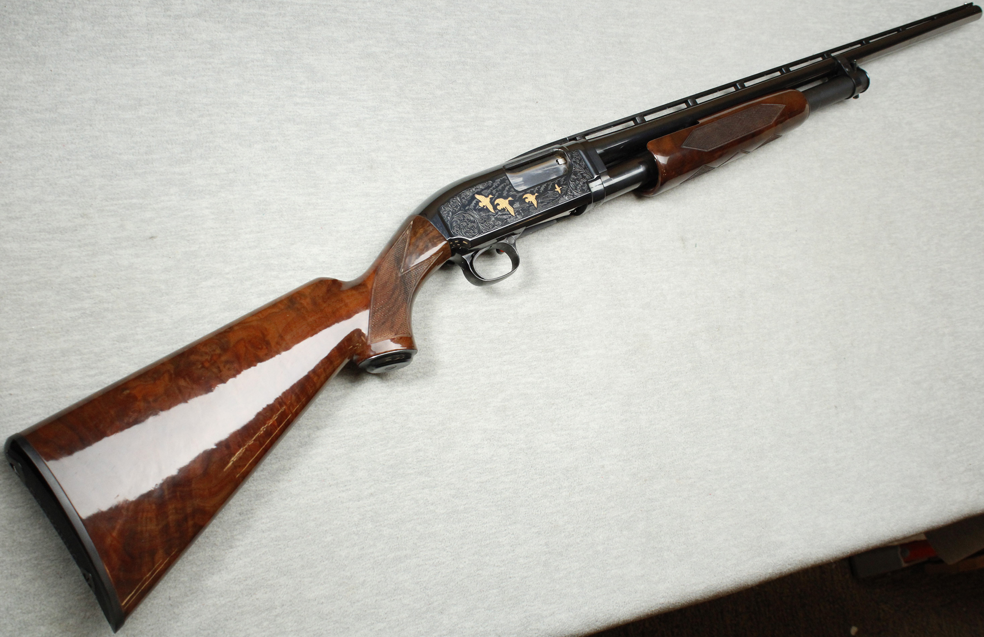 ++BROWNING 12 12 GAUGE - Browning