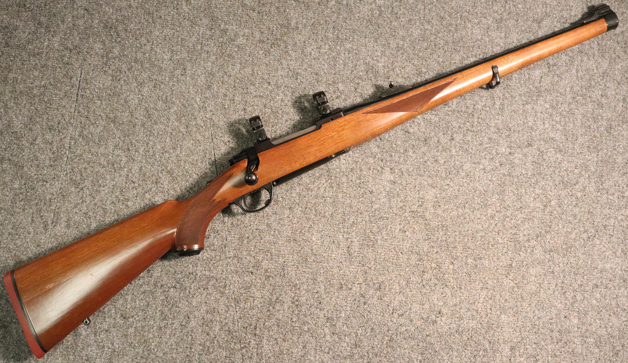 ++RUGER M77 .250 SAVAGE - Ruger