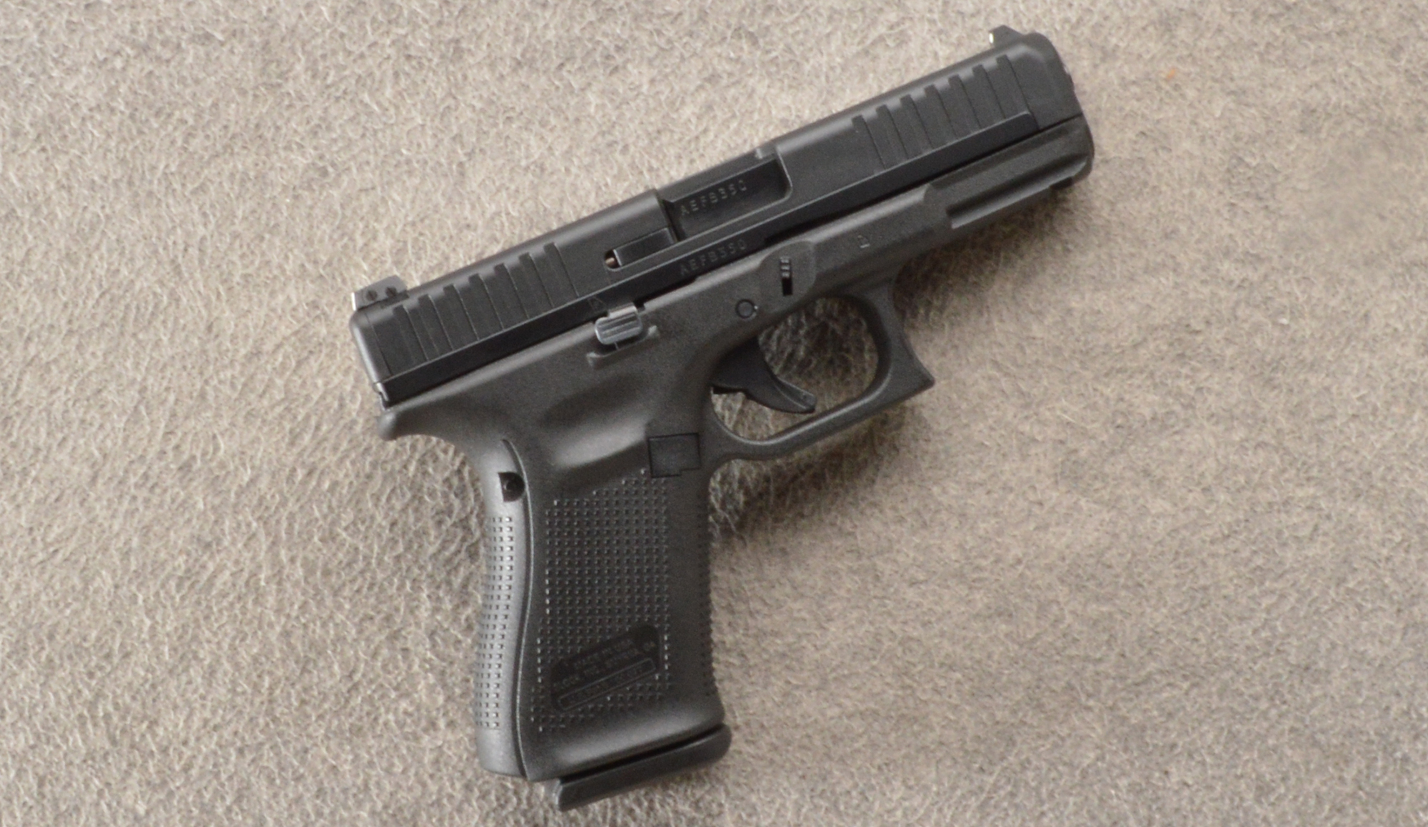 Glock ~ 44 ~ 22 LR - Bass Pro Shops
