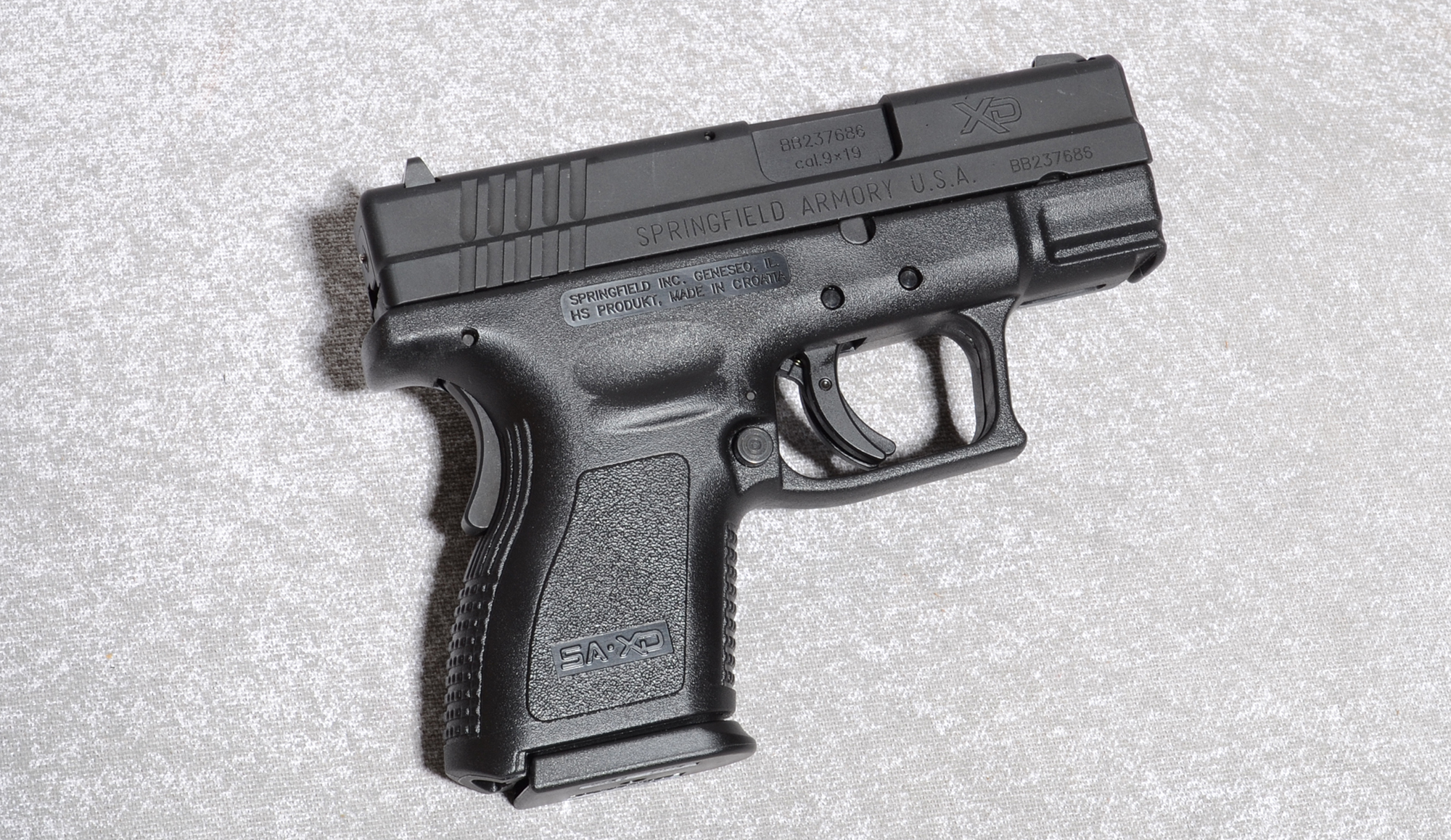 Image of Springfield XD 9 Sub-Compact Pistol, 9mm Luger, 3 Inch Barrel, 1 3/4 lbs.
