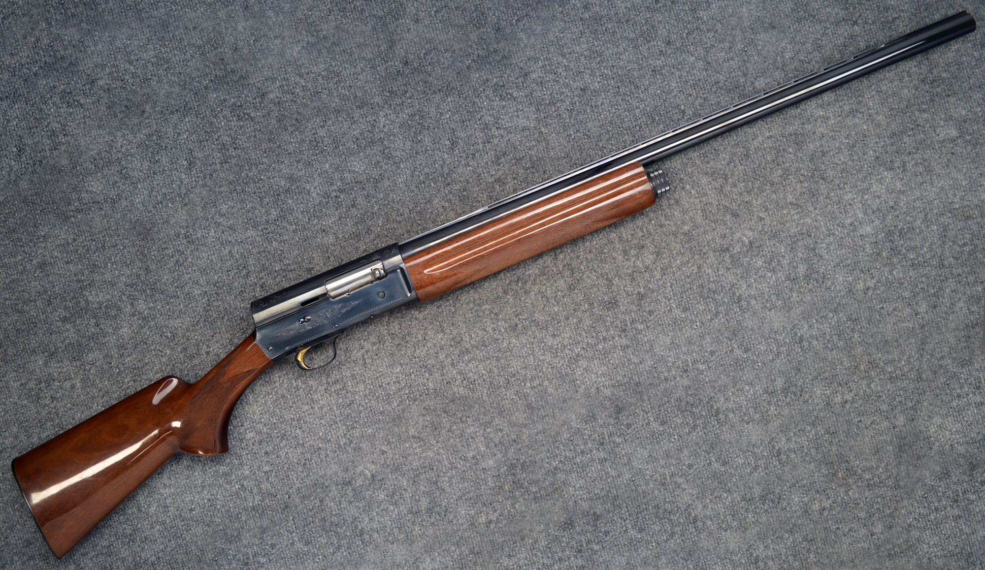 Image of Browning ~ Light Twelve ~ 12 Ga