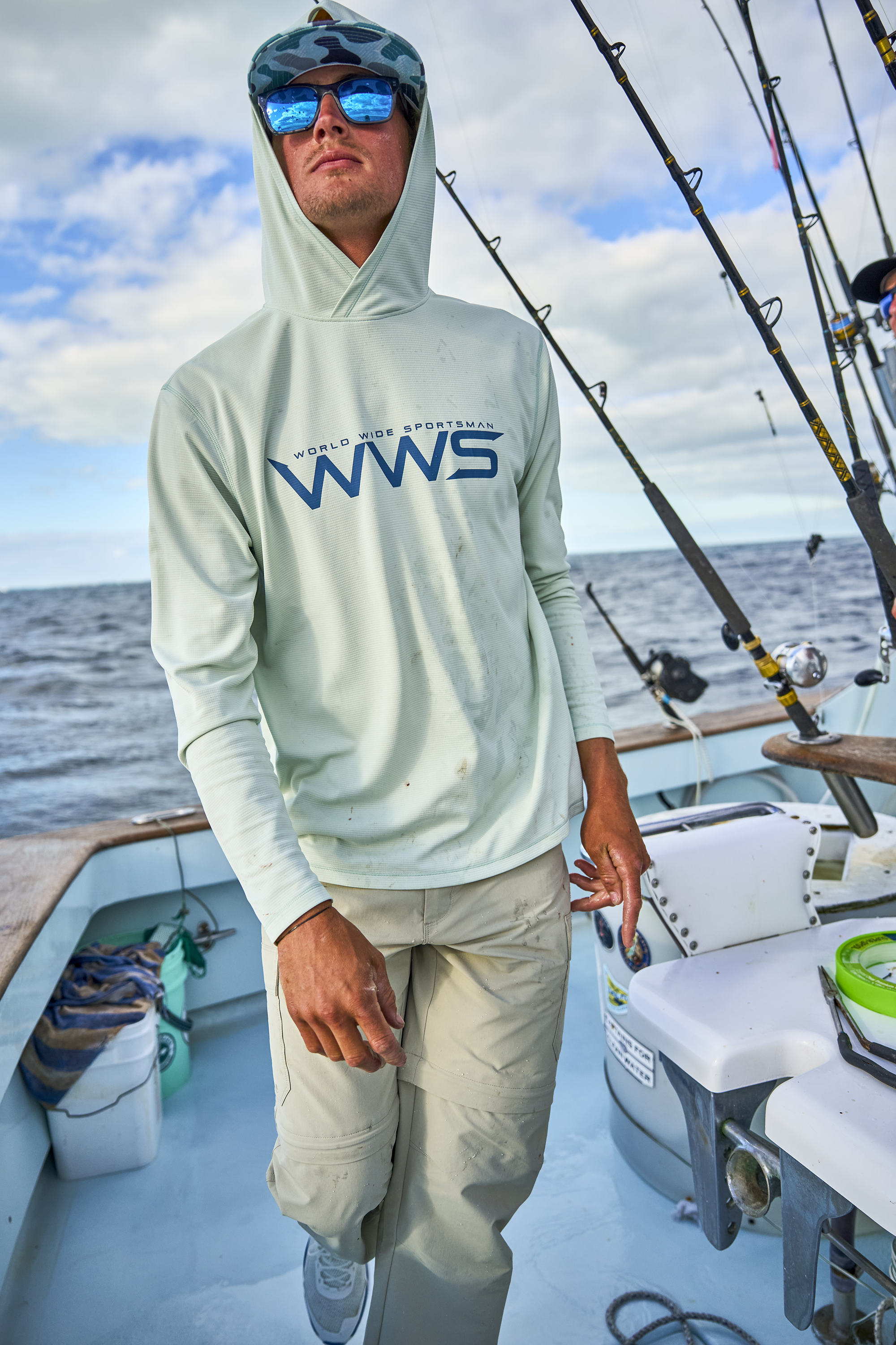 Image of World Wide Sportsman 3D Cool Logo Long-Sleeve Hoodie - Pale Green