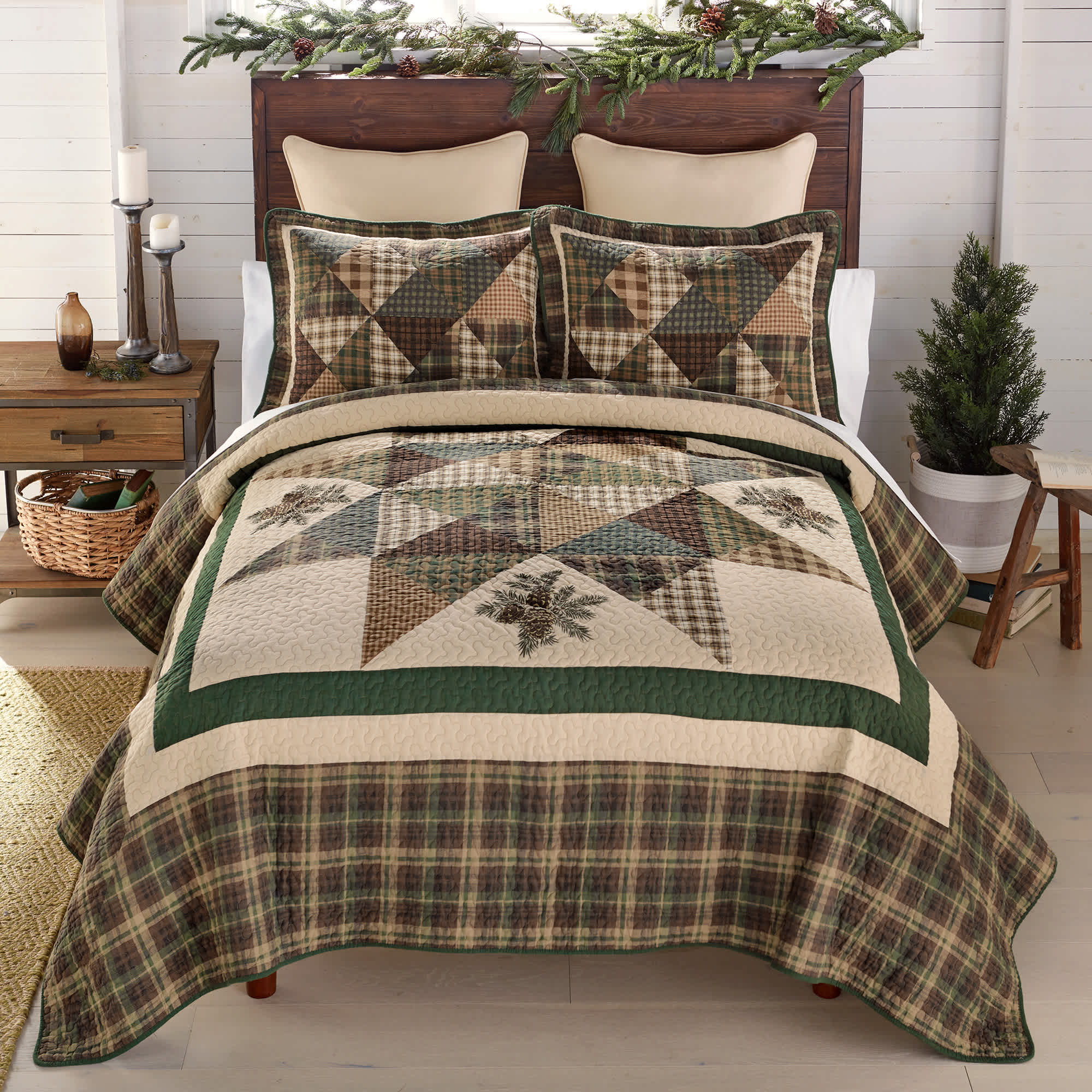 Image of Donna Sharp Pine Star Quilted Bedding Set - King