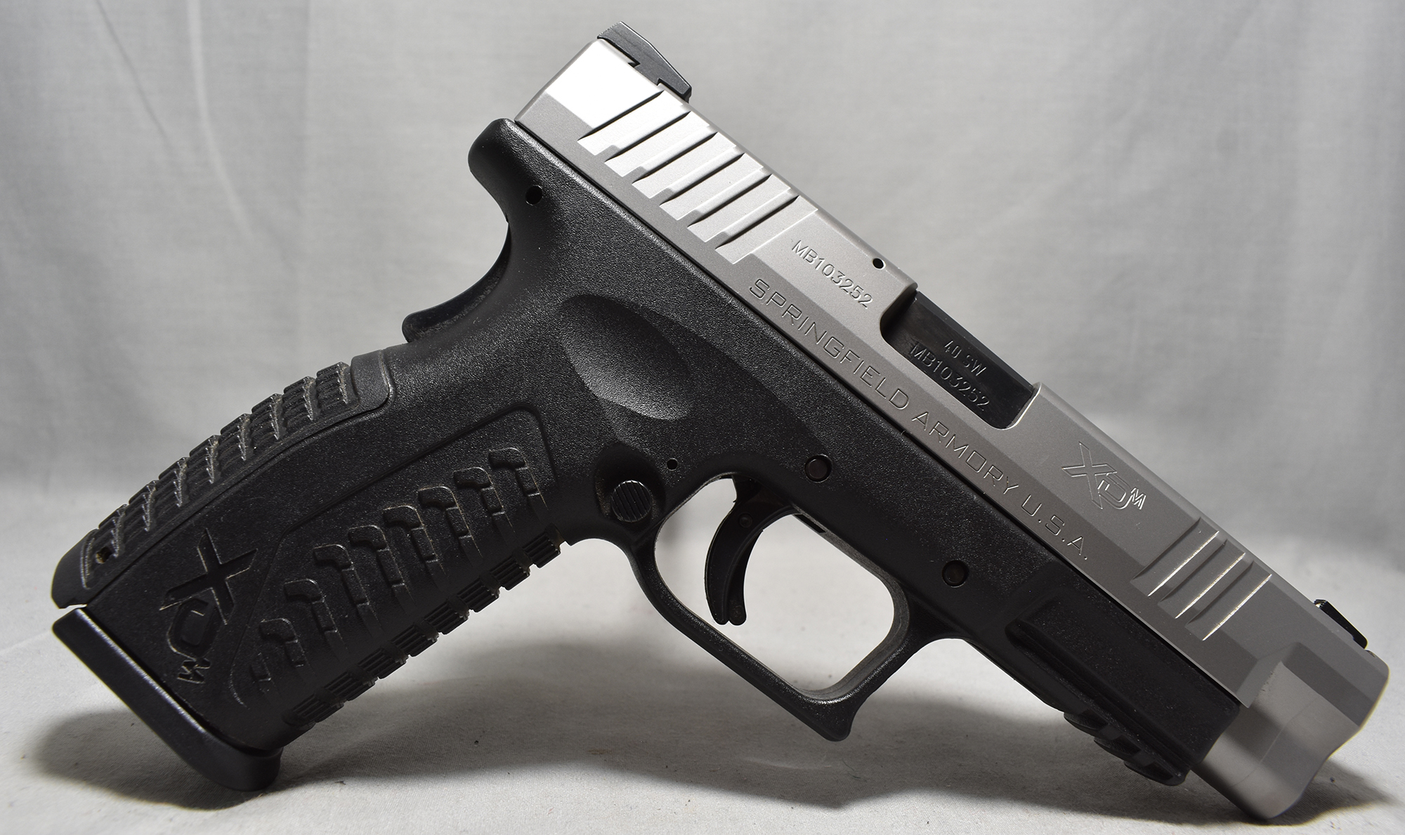 Springfield Armory ~ XDm-40 ~ .40 S&W - Bass Pro Shops