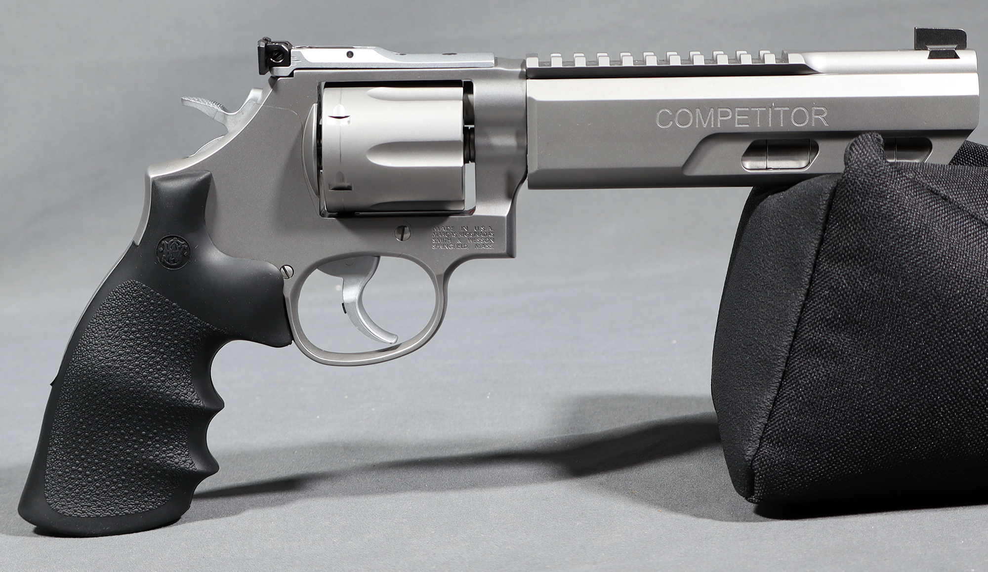 Image of Smith & Wesson ~ Competitor 686-6 ~ .357 Magnum.