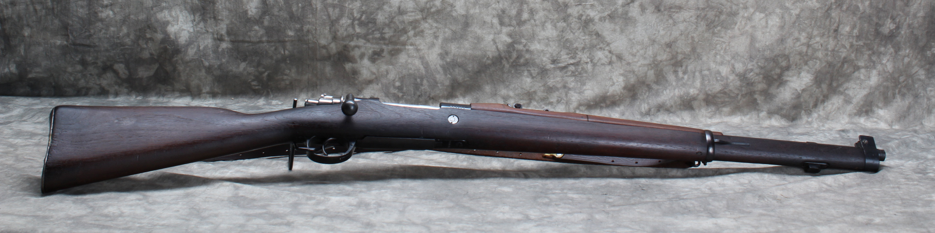 Image of D.G.F.M. (Direccion General De Fabricaciones Militares)~ F.M.A.P. Mauser Model 1909~ 7.65x53mm Mauser