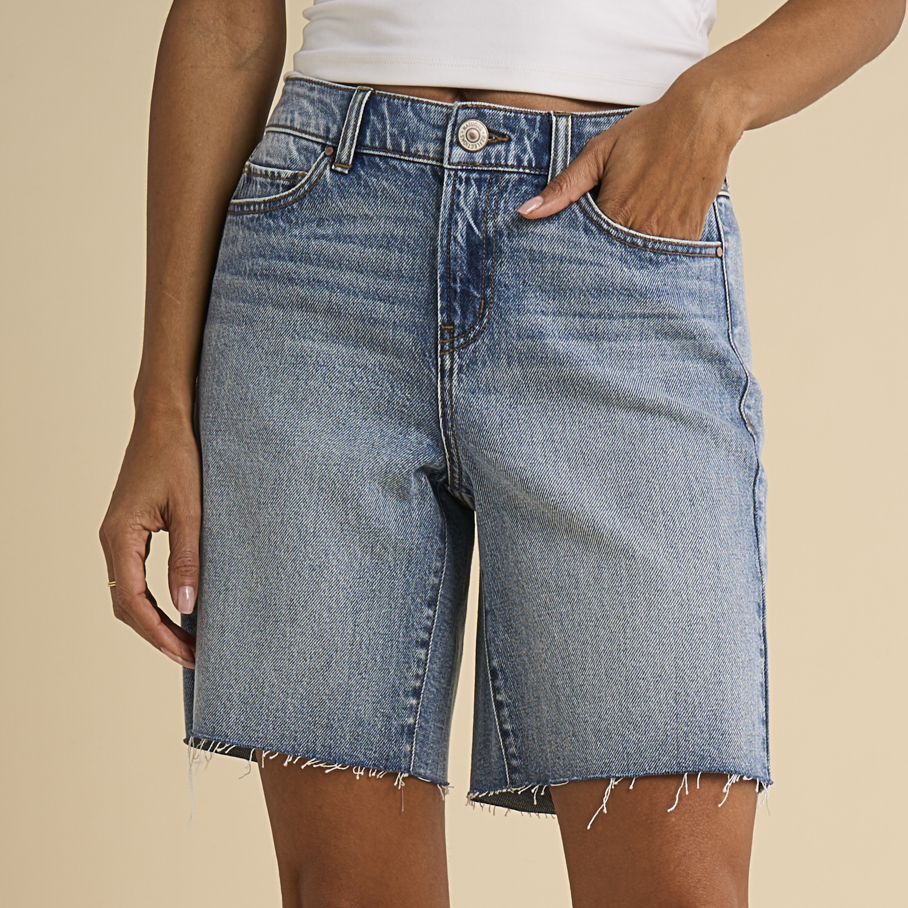 Image of Natural Reflections Aurora Bermuda Shorts - Medium Wash