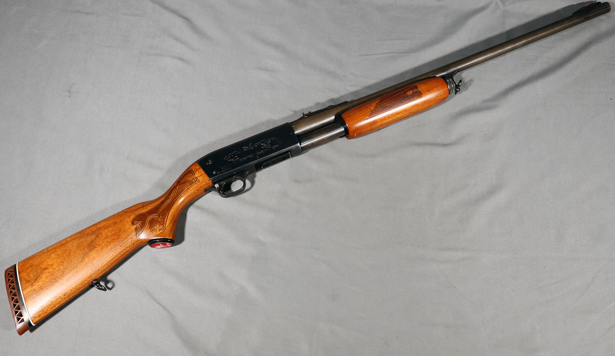 Ithaca ~ 37 Featherlight Deerslayer ~ 12 Gauge - Bass Pro Shops