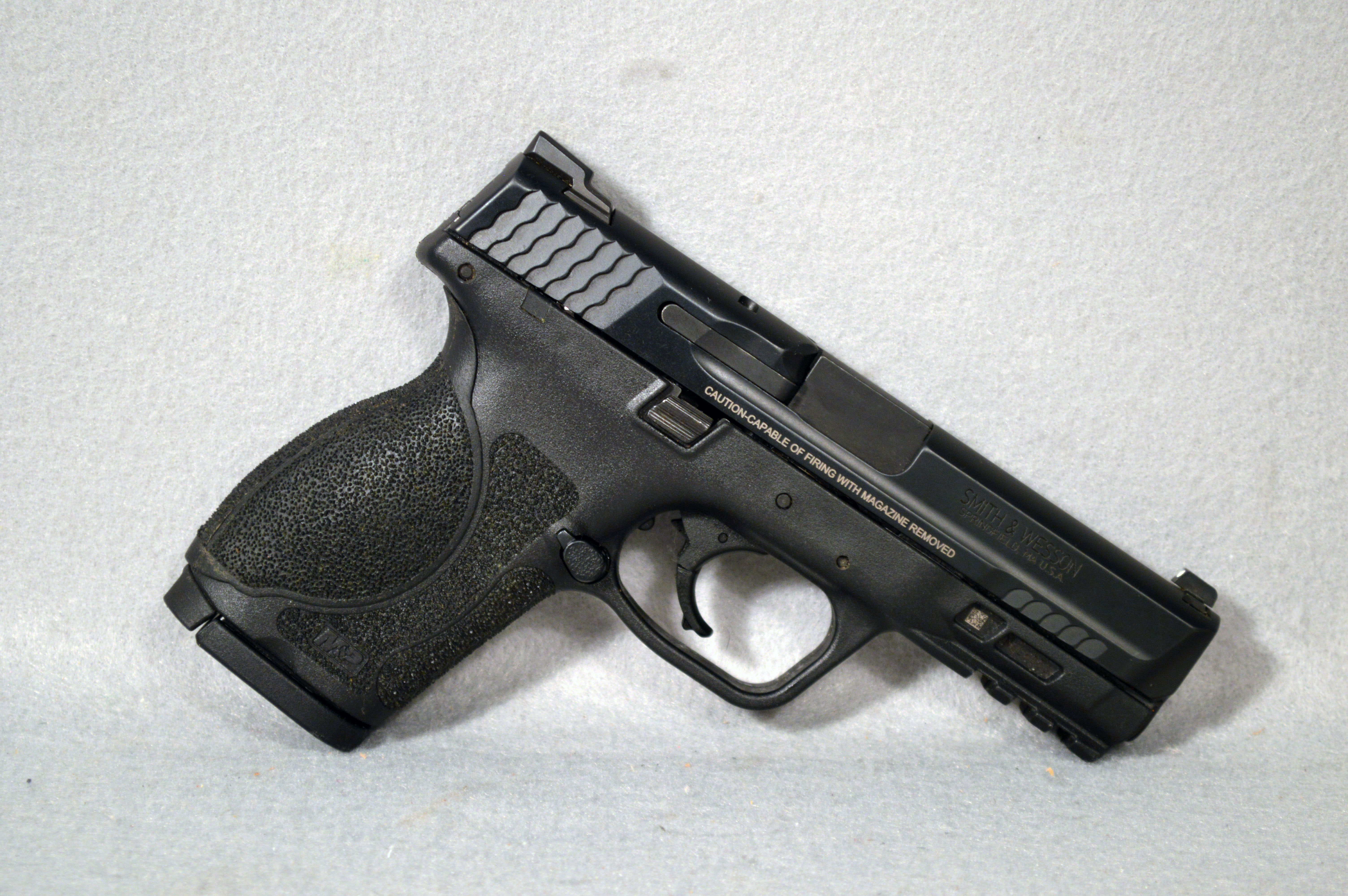 Image of Smith & Wesson ~ M&P40 M2.0 ~ .40 S&W