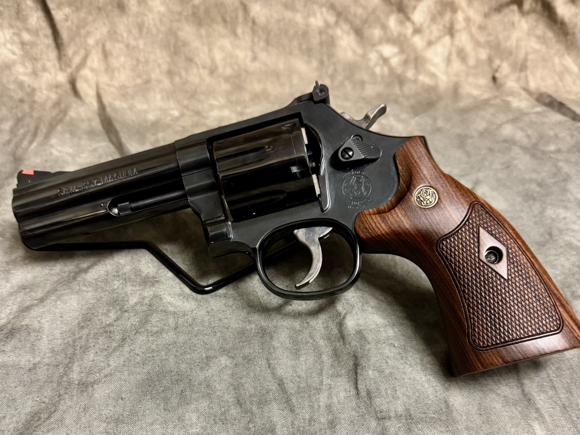 S&W_586-8_.357 MAGNUM - Bass Pro Shops