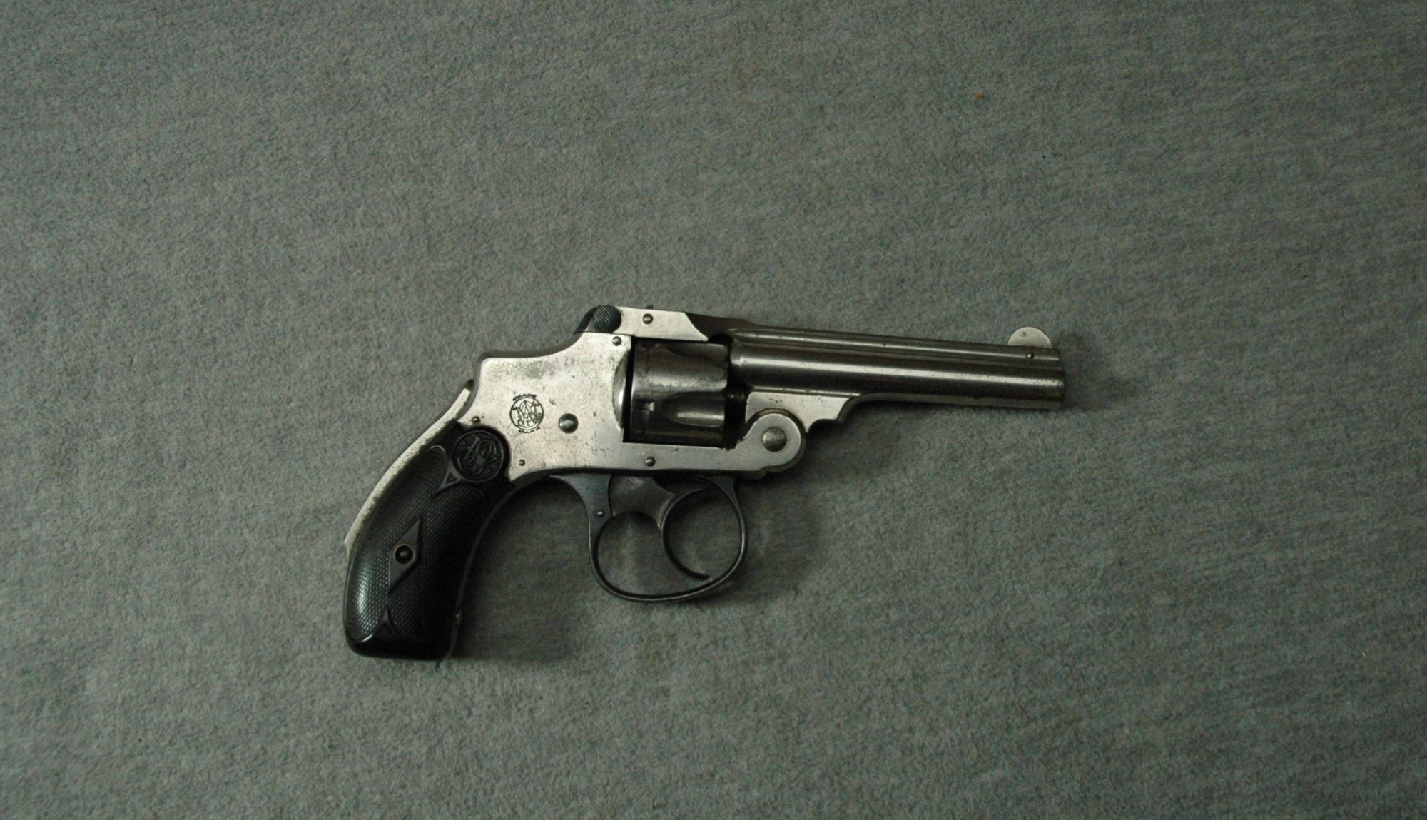 Image of Smith & Wesson ~ Safety Hammerless ~ .32 S&W