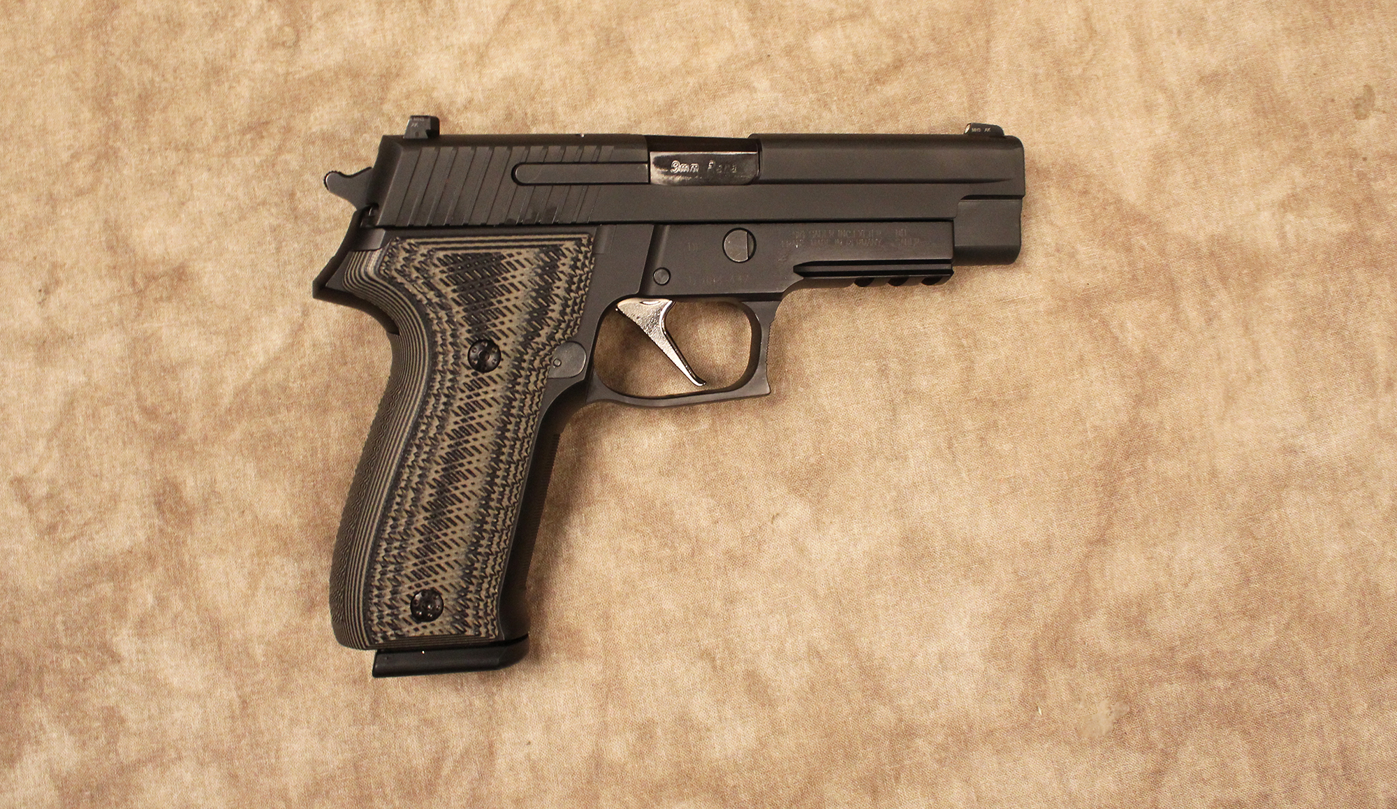SIG Sauer~P226~9mm - Bass Pro Shops