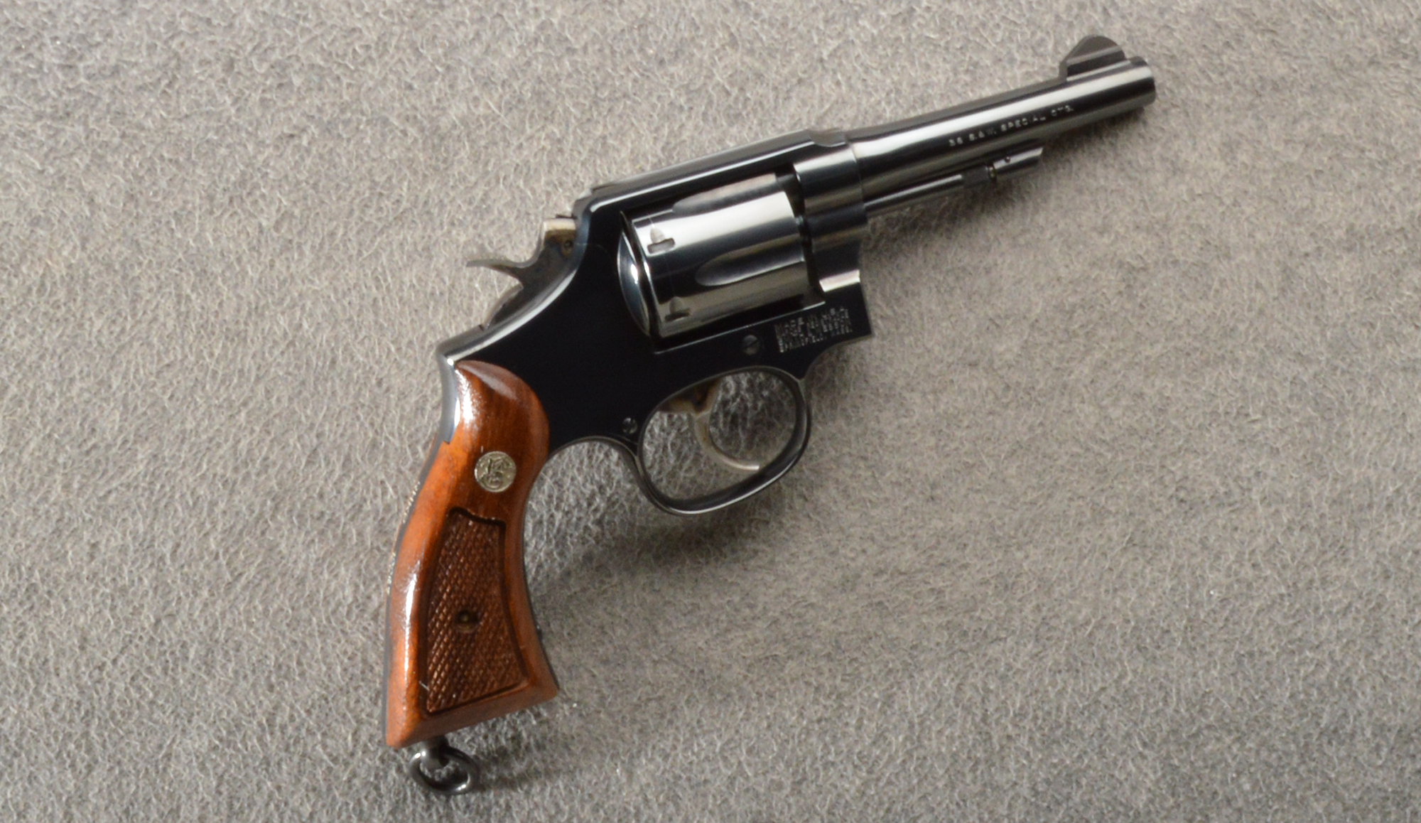 Smith & Wesson ~ 10-9 ~ RHKP ~ .38 S&W Special - Bass Pro Shops