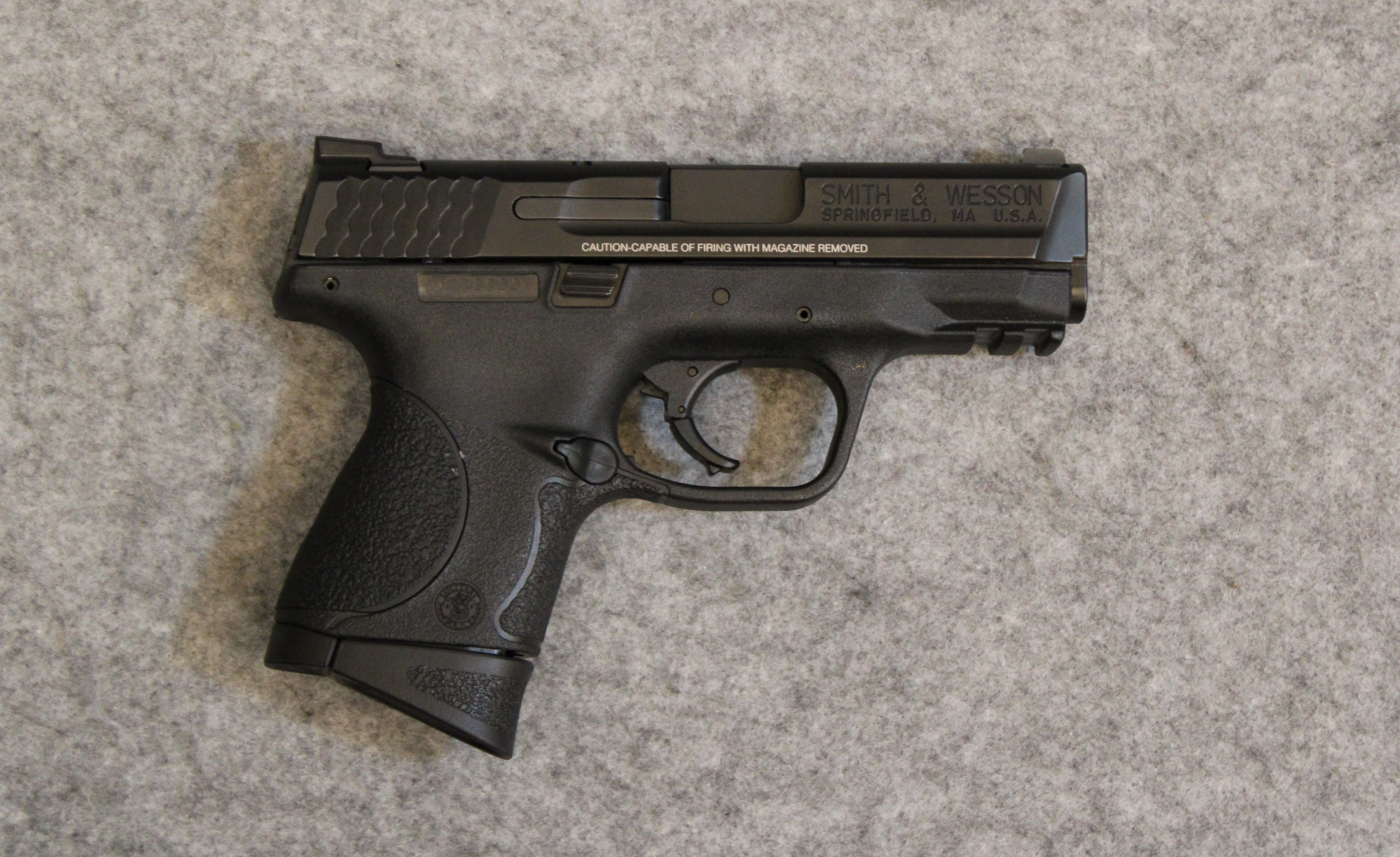 Image of Smith & Wesson ~ M&P 40 C ~ .40 S&W