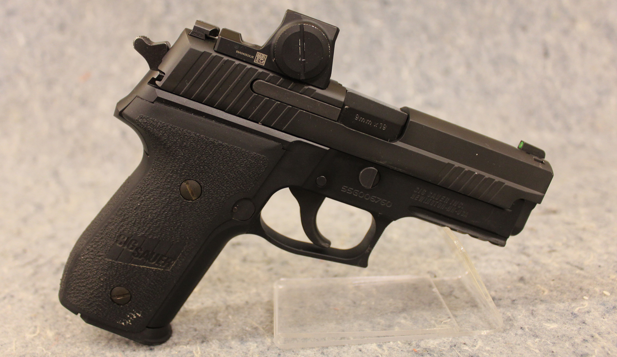Image of SIG Sauer ~ P229 ~ 9mm Luger