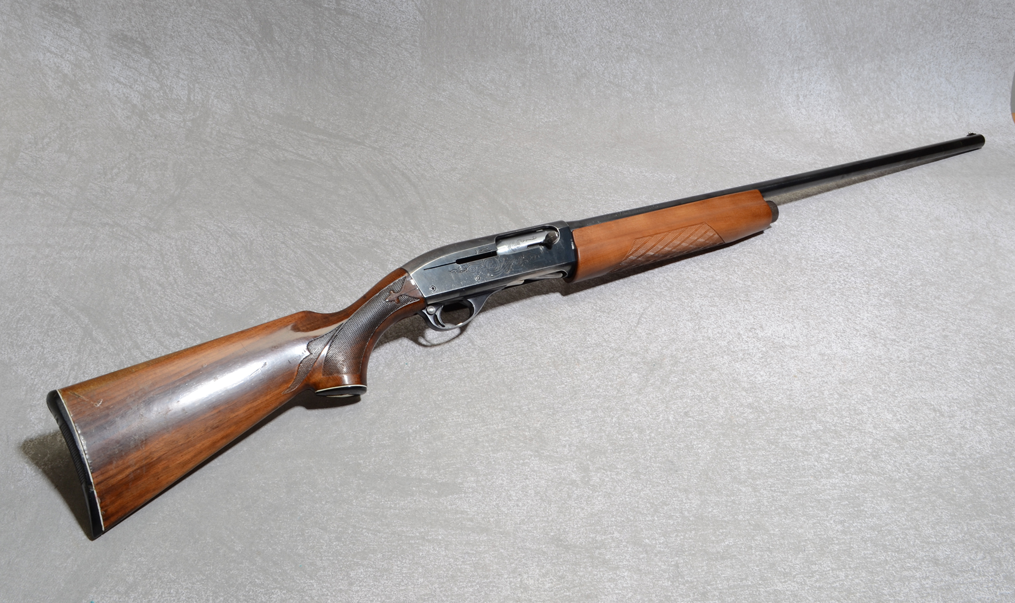 Remington 1100 Shotgun, 12 Gauge, 28 Inch Barrel, 8 1/4 lbs. - Bass Pro Shops