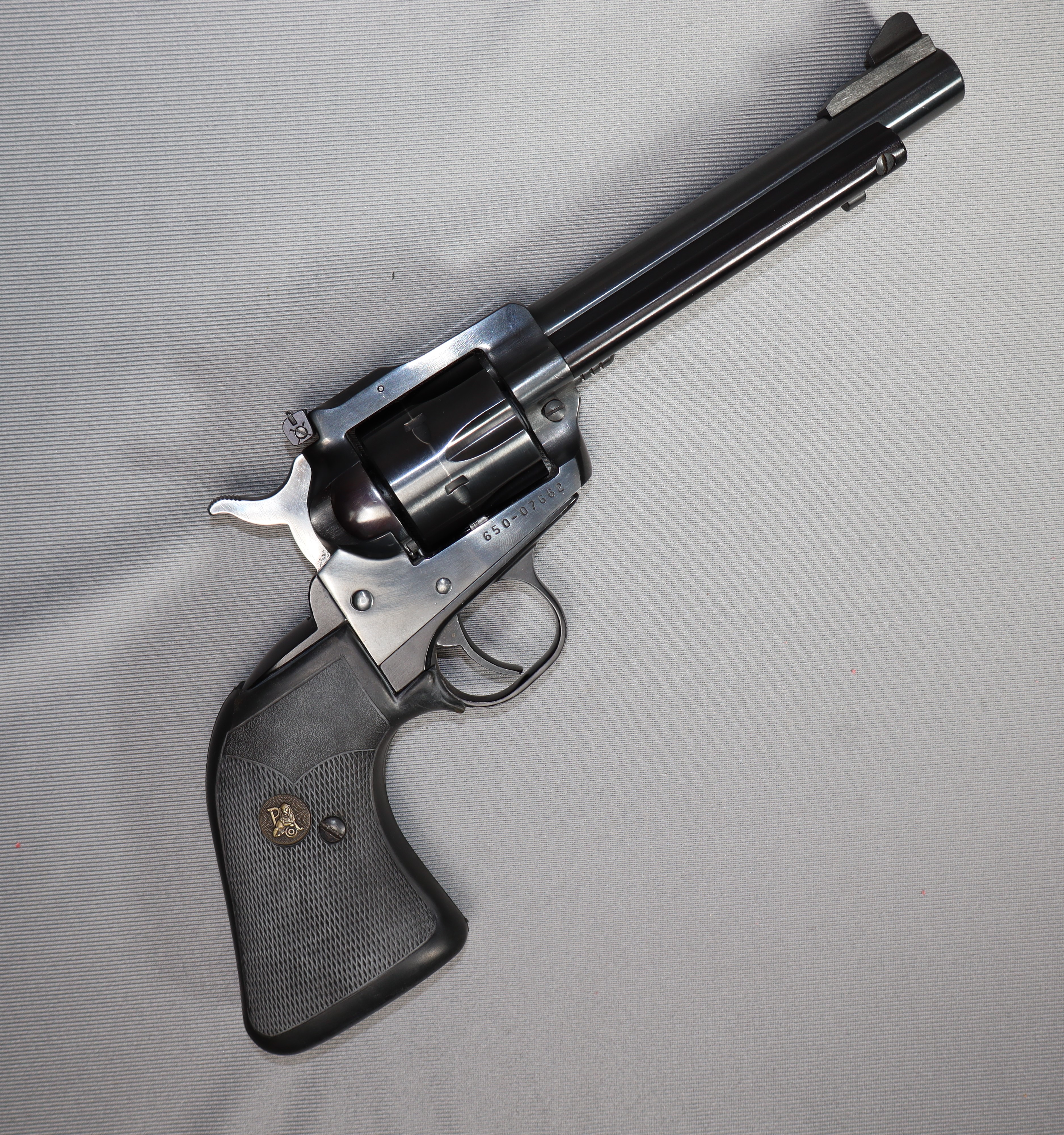 Image of Ruger ~ New Model Single Six ~ .32 H&R Magnum