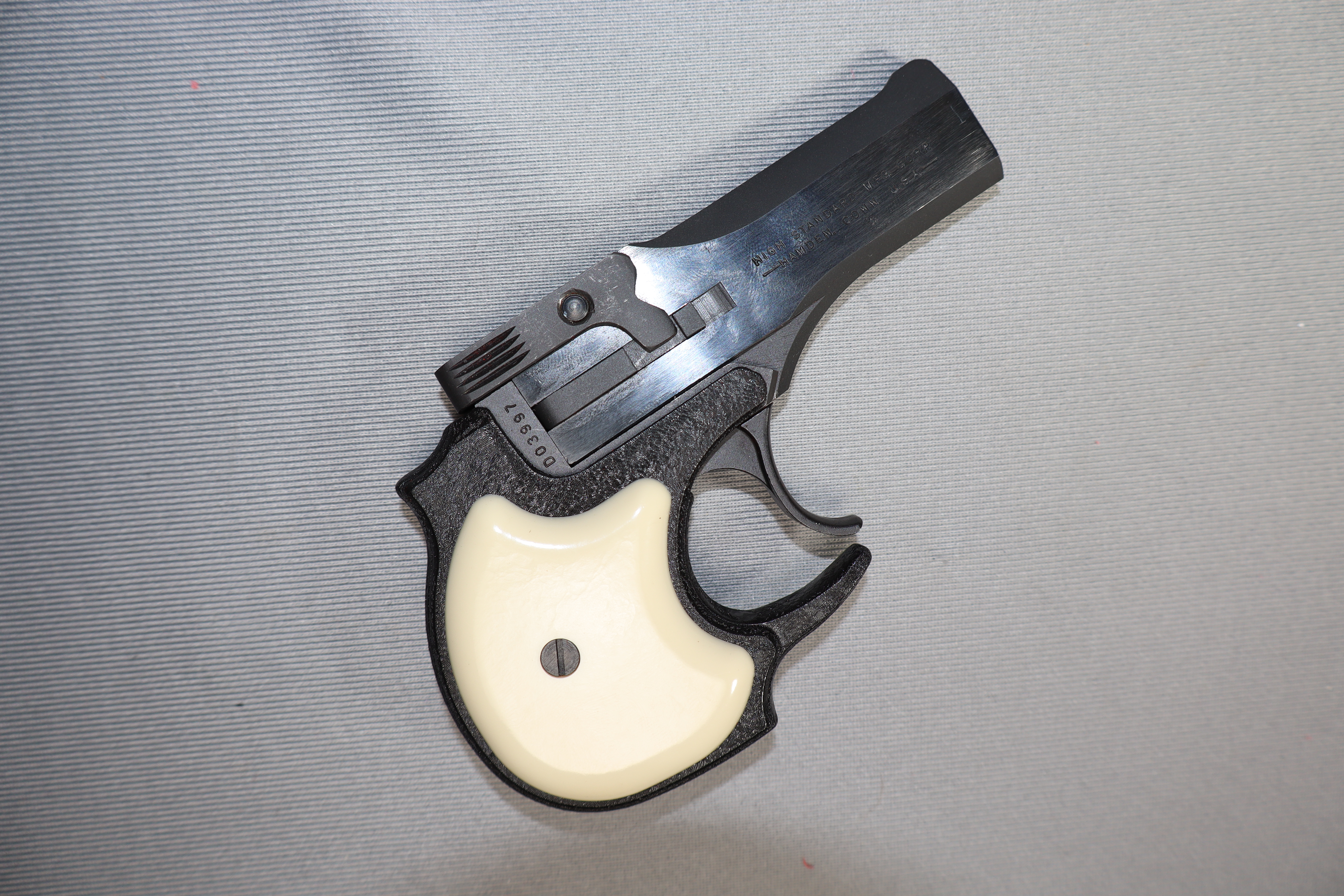 High Standard ~ Derringer ~ .22 Cal - Bass Pro Shops
