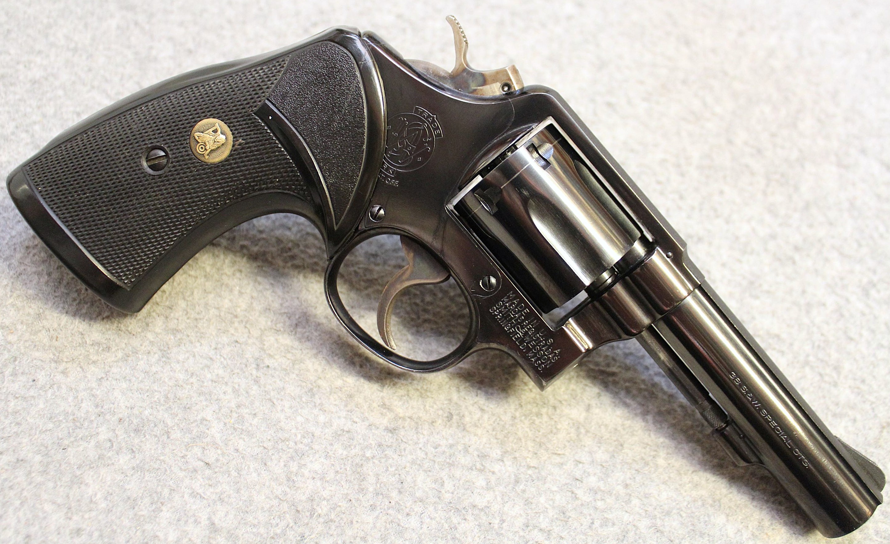 Image of Smith & Wesson ~ 10-6 ~ .38 SPL