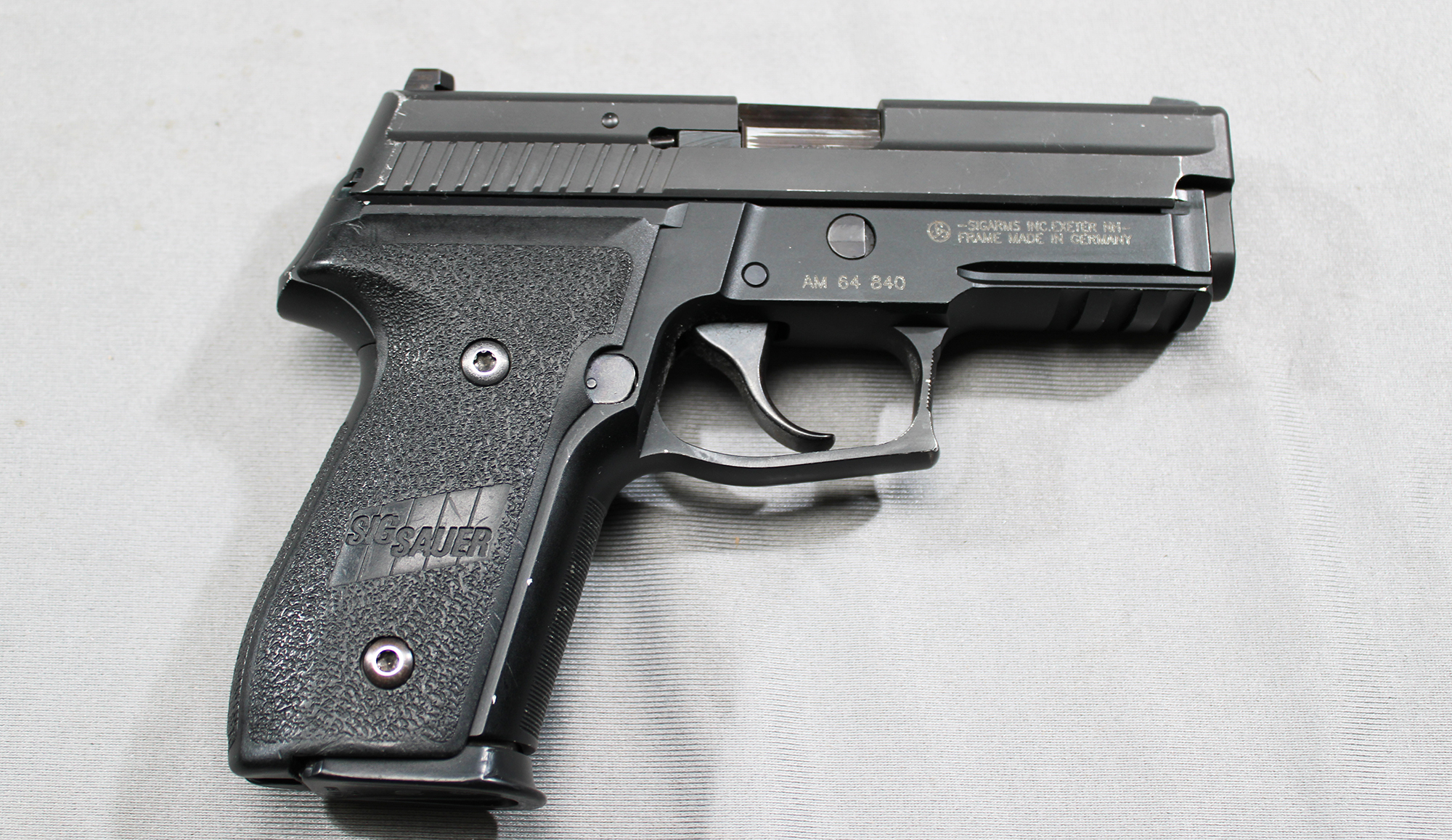 Sig Sauer~ P229~ .40 SW - Bass Pro Shops