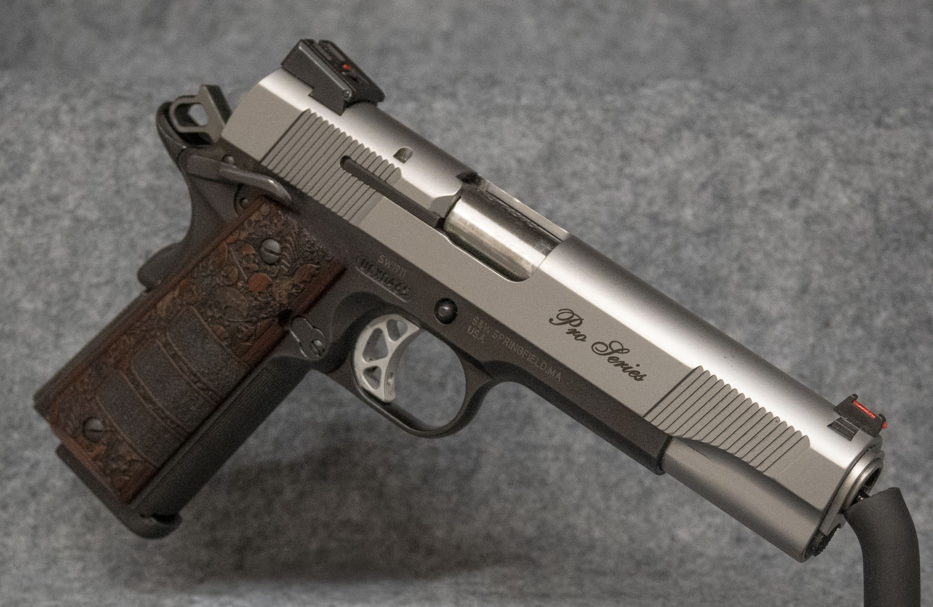 Smith & Wesson SW1911 .45 Auto - Bass Pro Shops