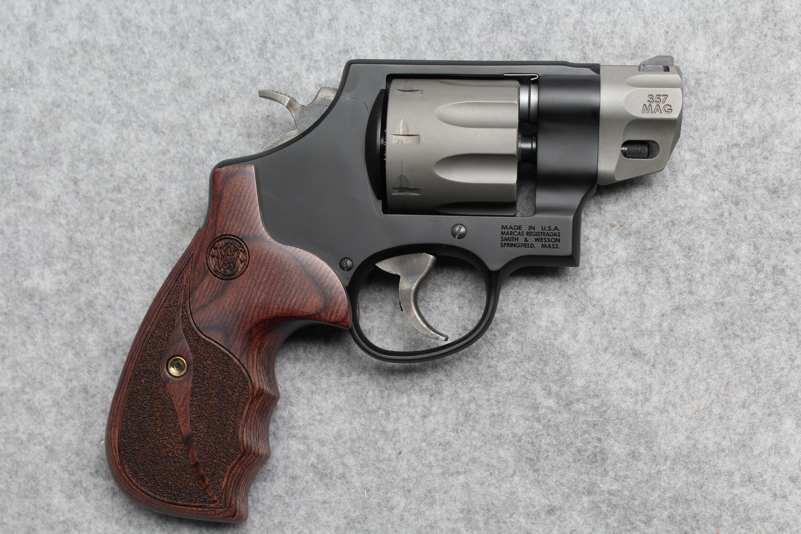 Image of Smith & Wesson ~ 327 Performance Center ~ .357 Magnum