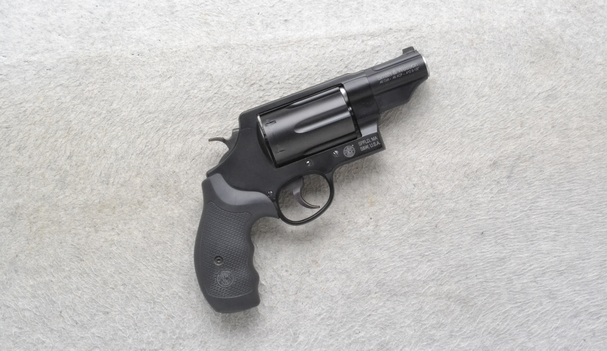 Image of Smith & Wesson ~ Governor ~ .45 Colt/.45 ACP/.410 Bore
