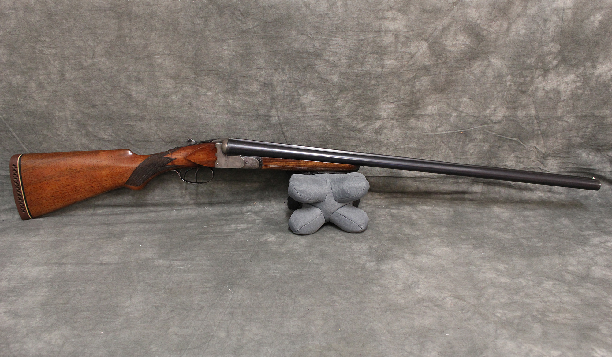 Image of Abercrombie & Fitch~No Model Marked~12 Gauge